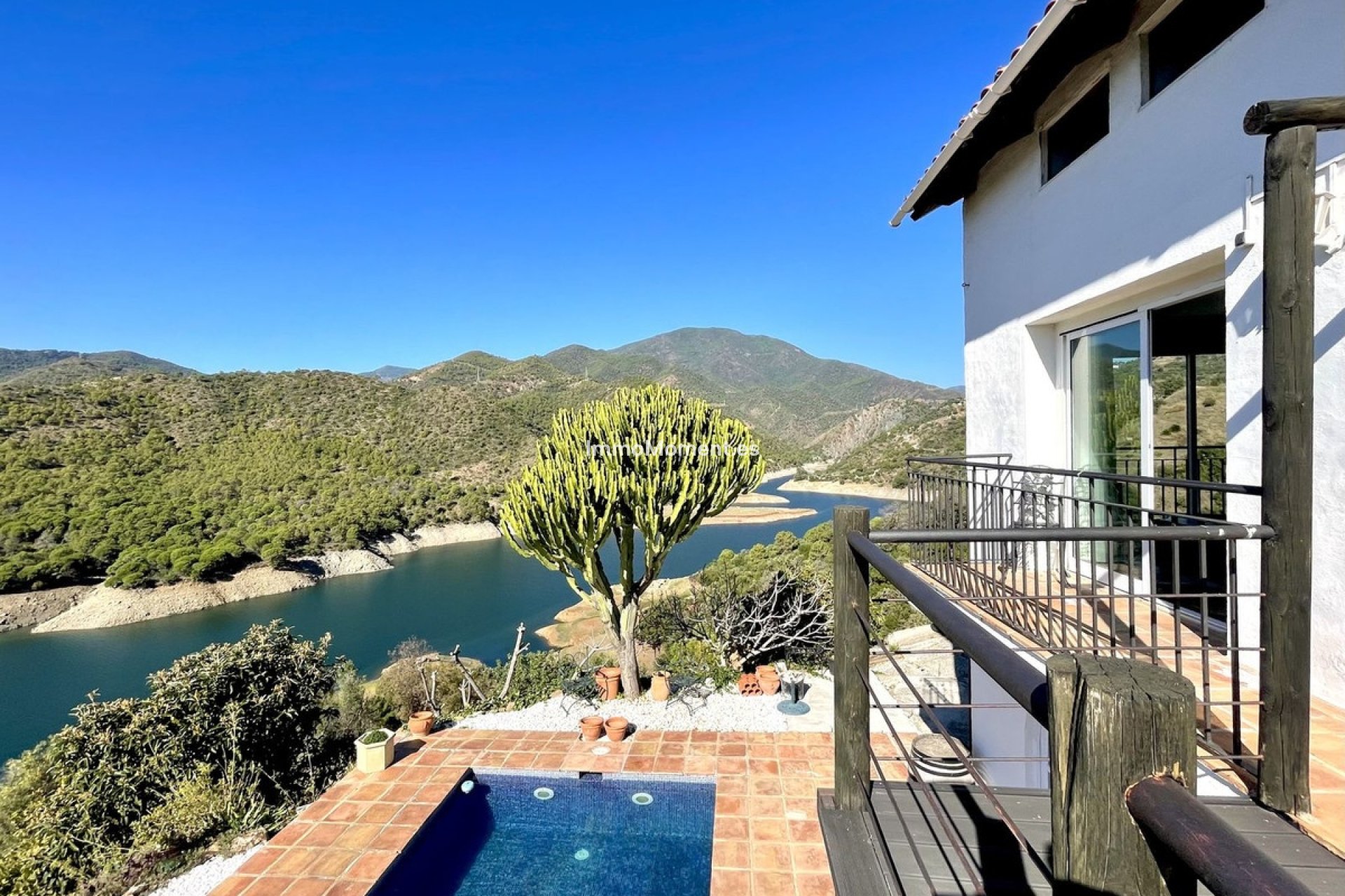 Resale - Villa - Inland  - Istán