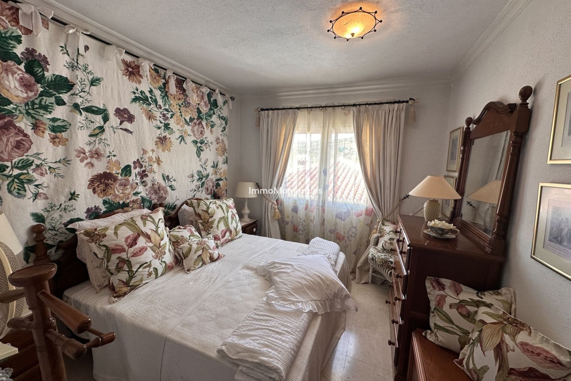 Resale - Villa - Inland  - Monda