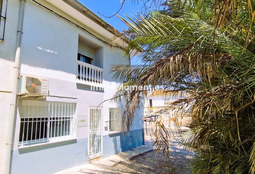 Resale - Villa - Málaga - Campanillas