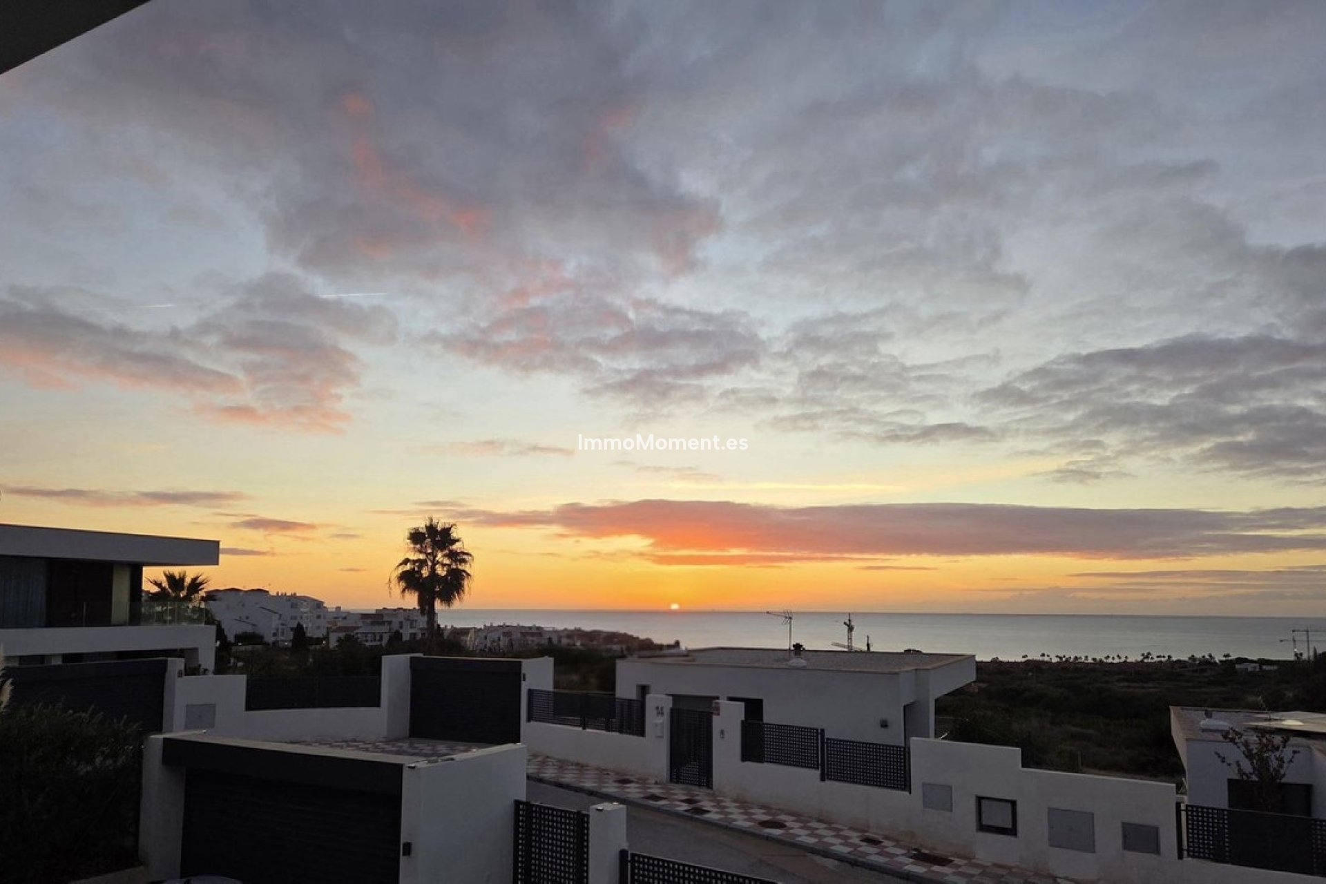 Resale - Villa - Manilva - La Duquesa