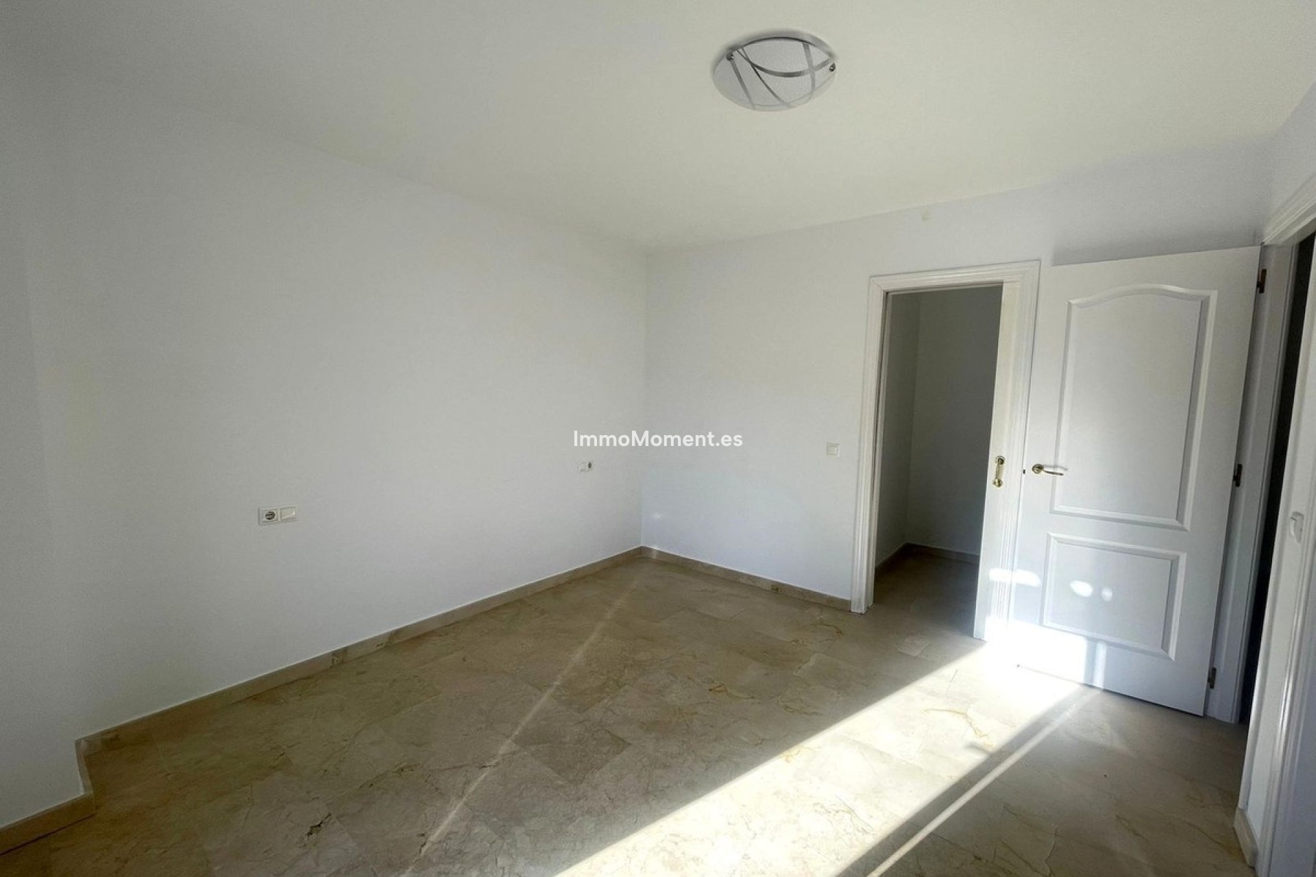 Resale - Villa - Manilva - Manilva Centro