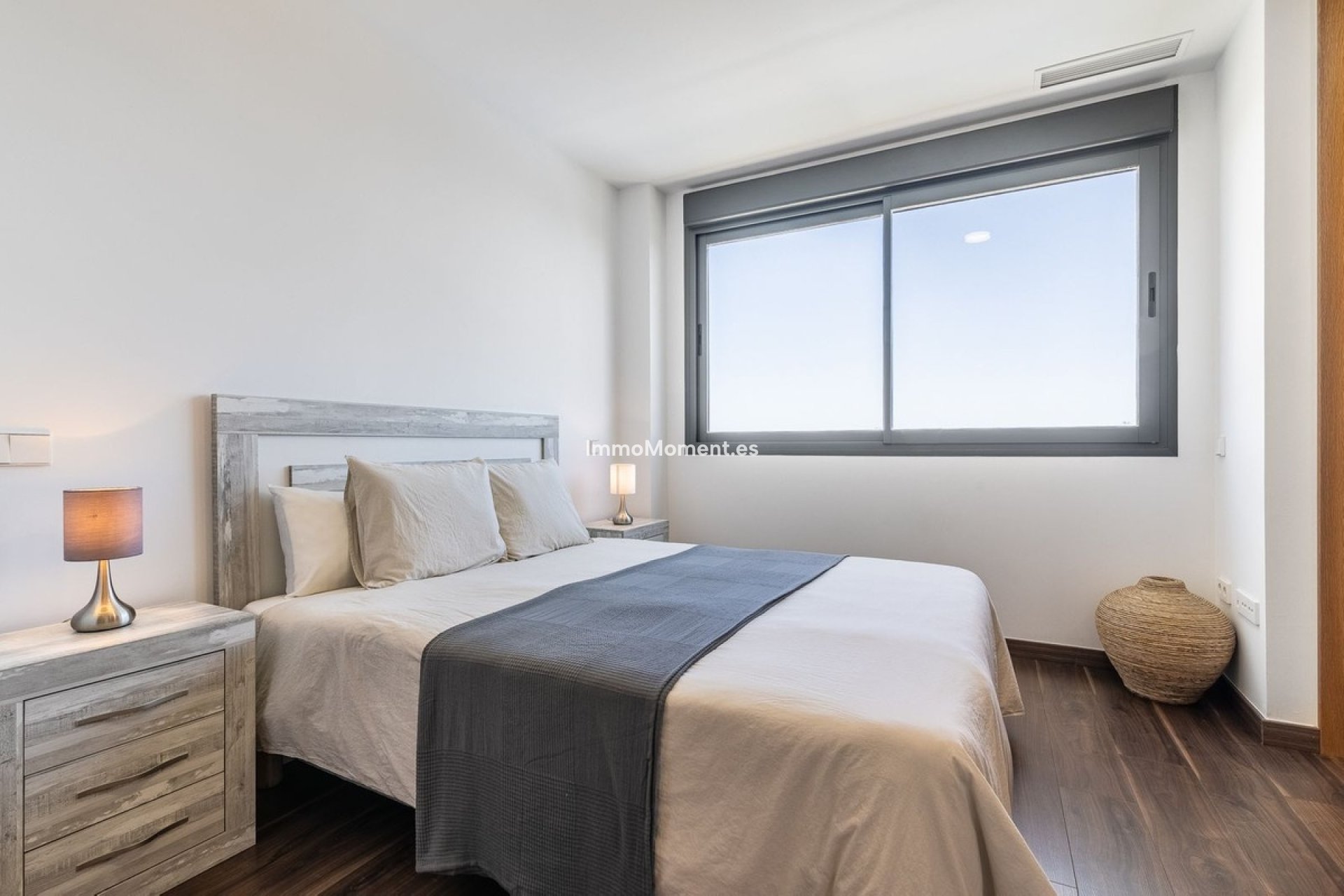 Resale - Villa - Manilva