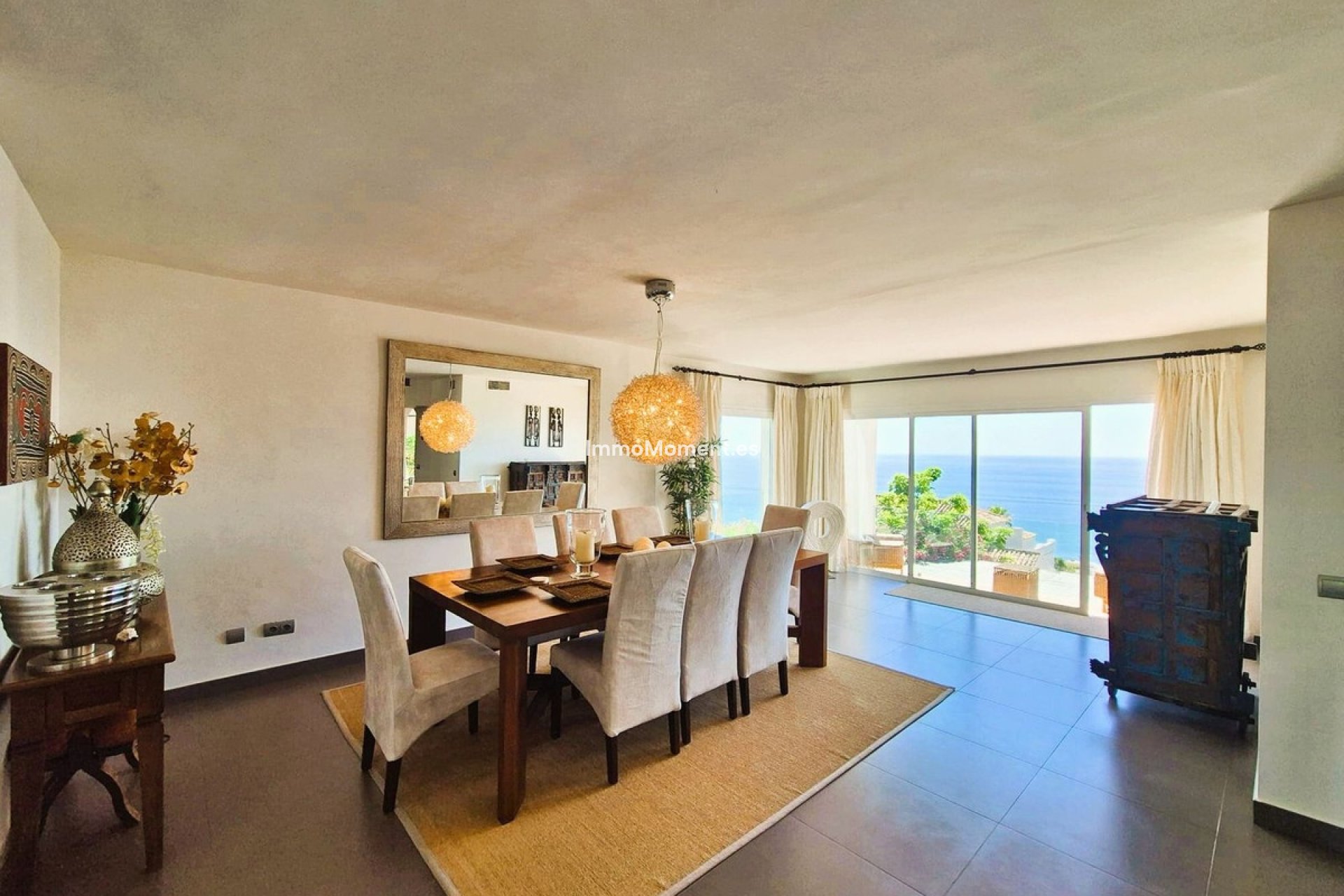 Resale - Villa - Manilva