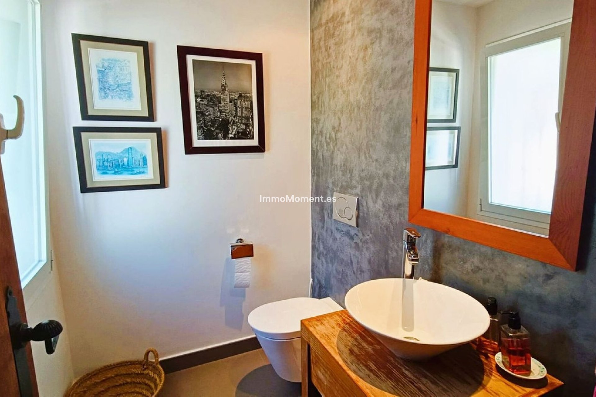 Resale - Villa - Manilva