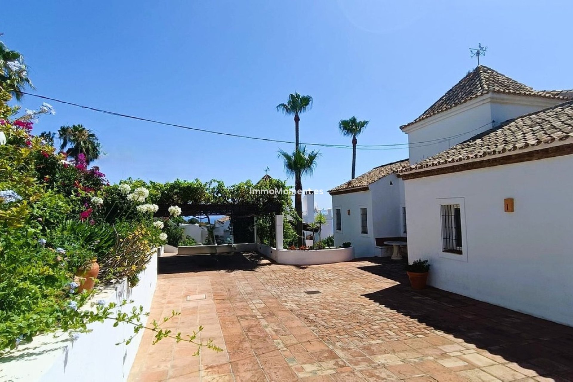 Resale - Villa - Manilva