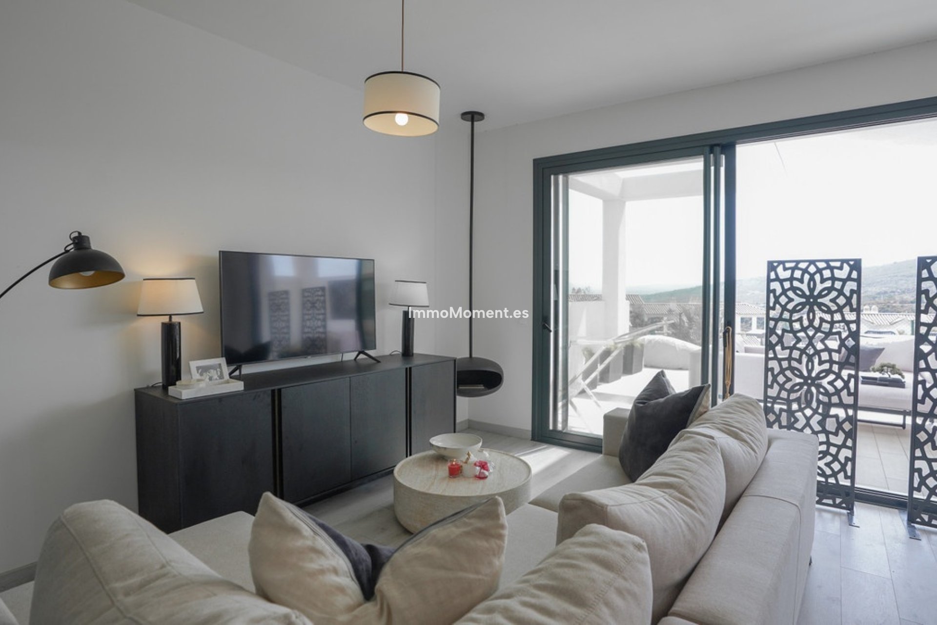 Resale - Villa - Manilva