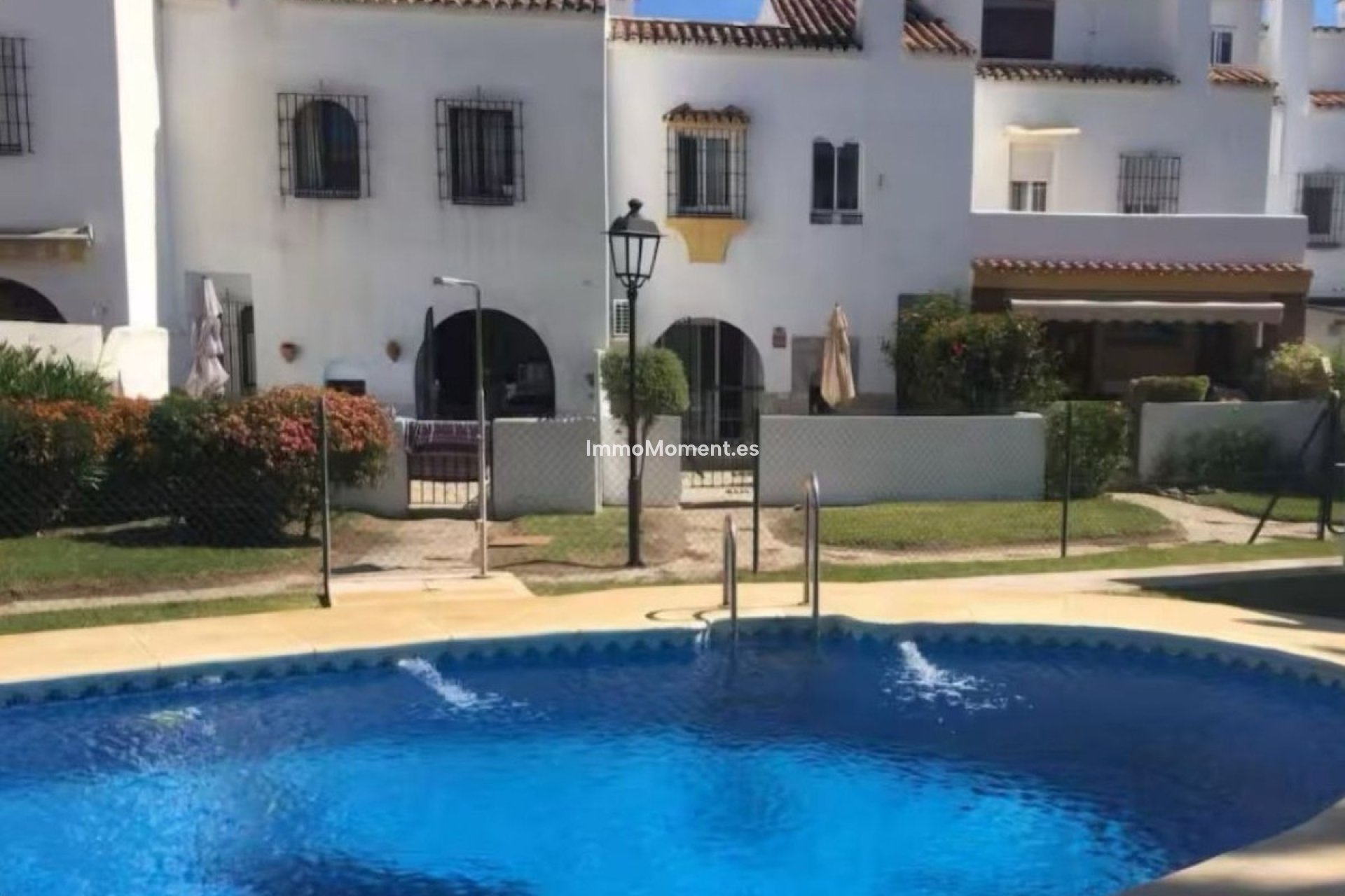 Resale - Villa - Manilva