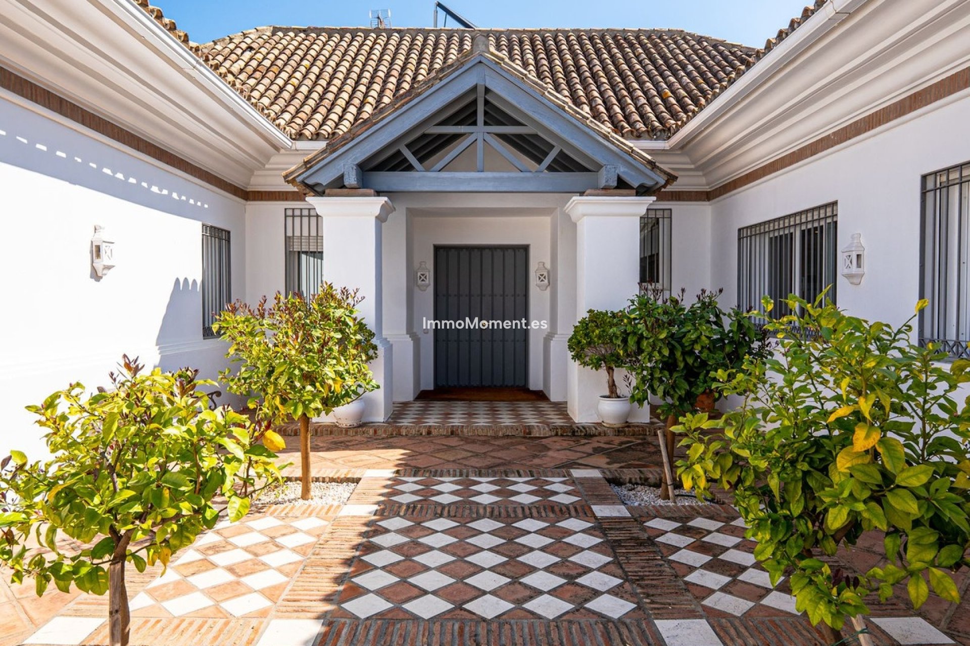 Resale - Villa - Marbella - Aloha