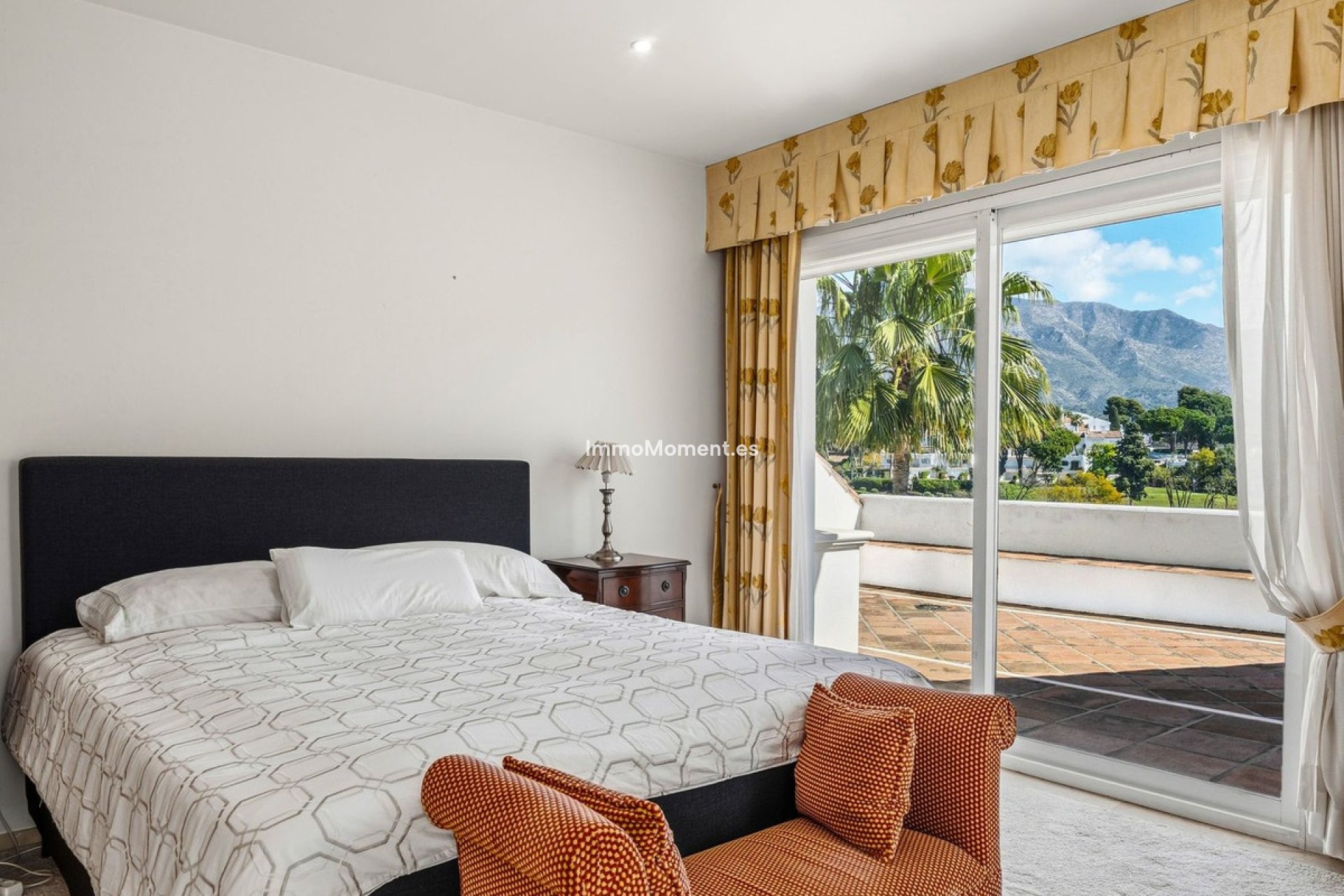 Resale - Villa - Marbella - Aloha