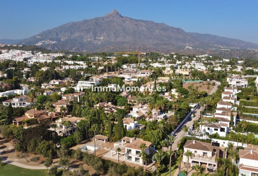 Resale - Villa - Marbella - Aloha