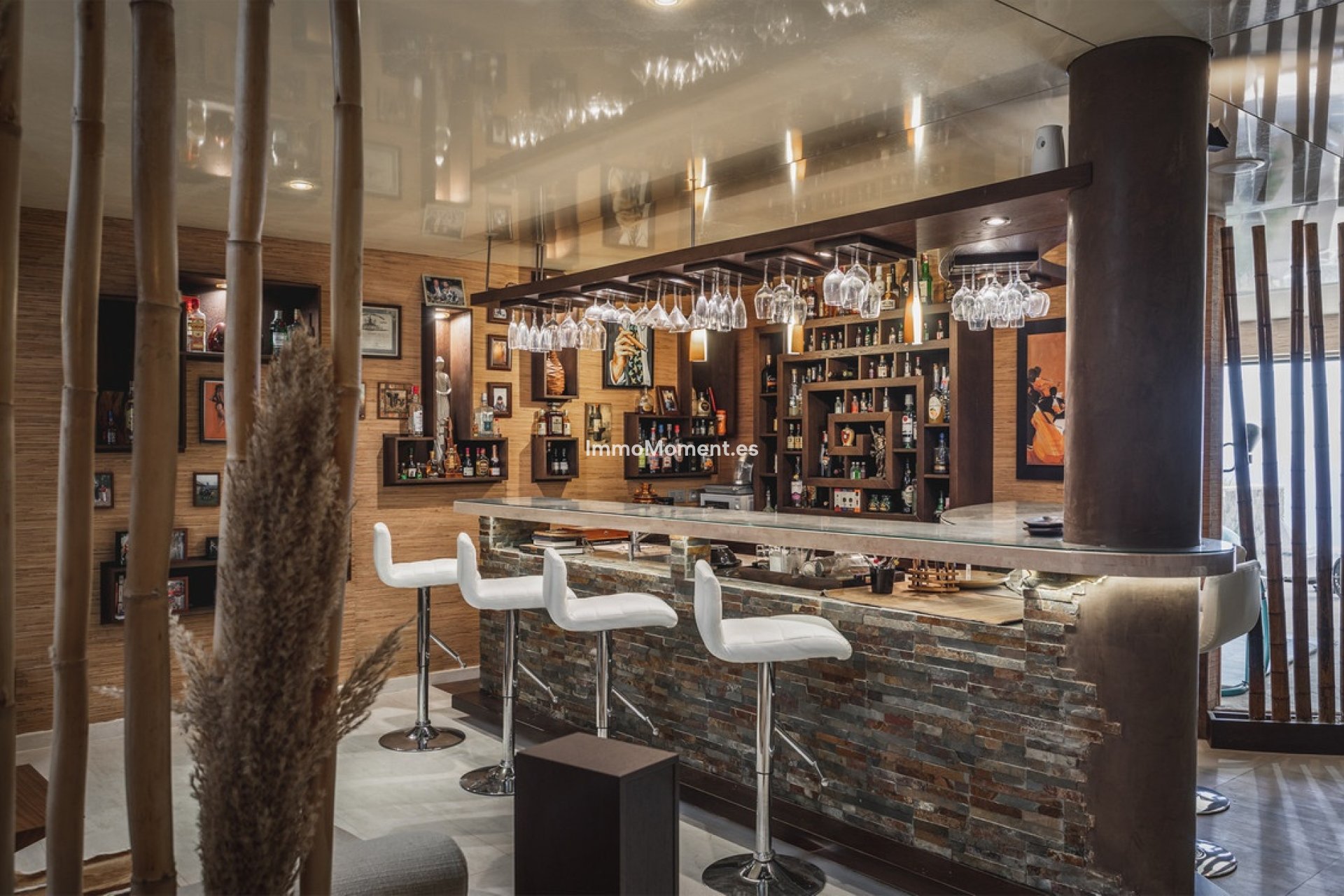 Resale - Villa - Marbella - Altos de los Monteros