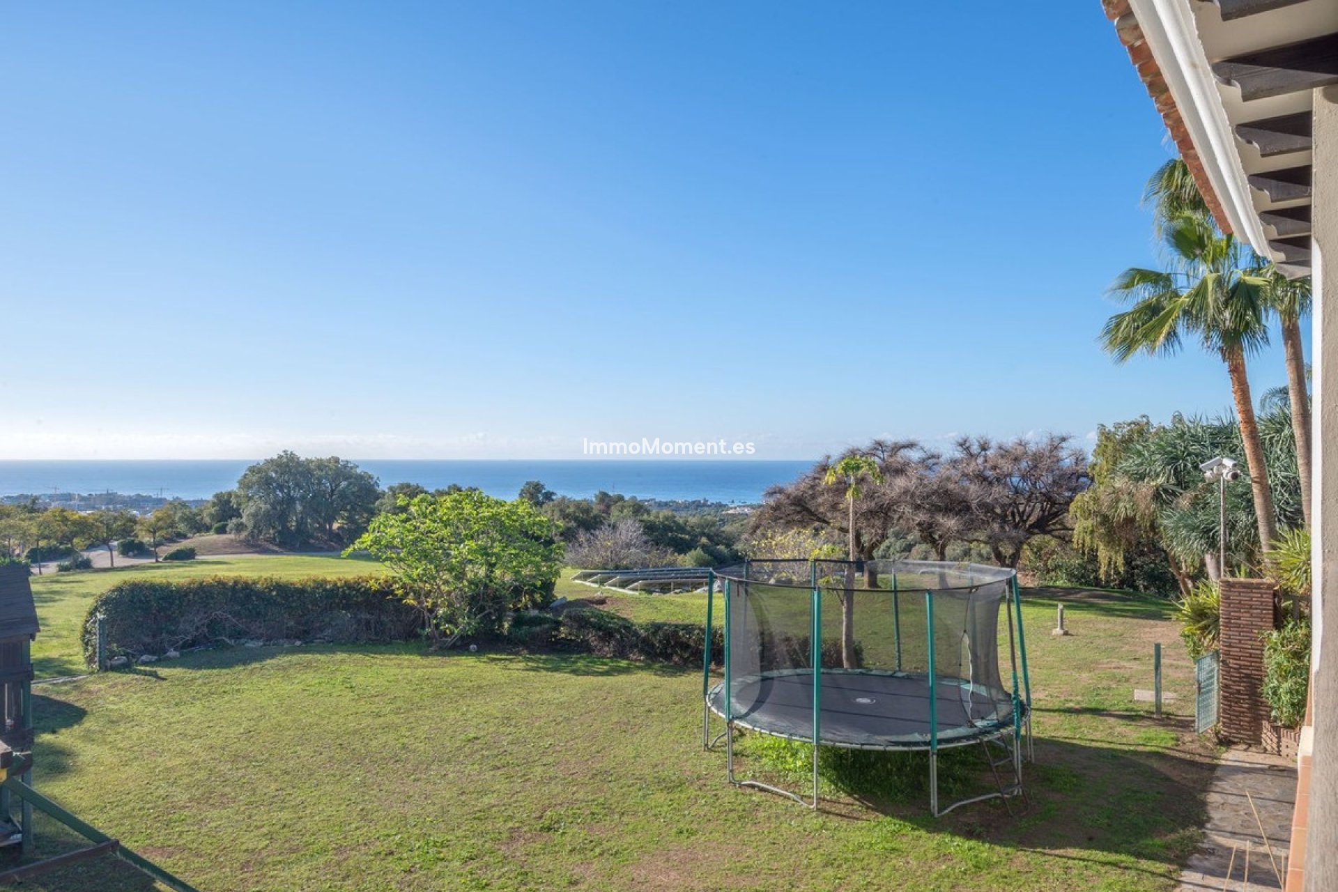 Resale - Villa - Marbella - Altos de los Monteros