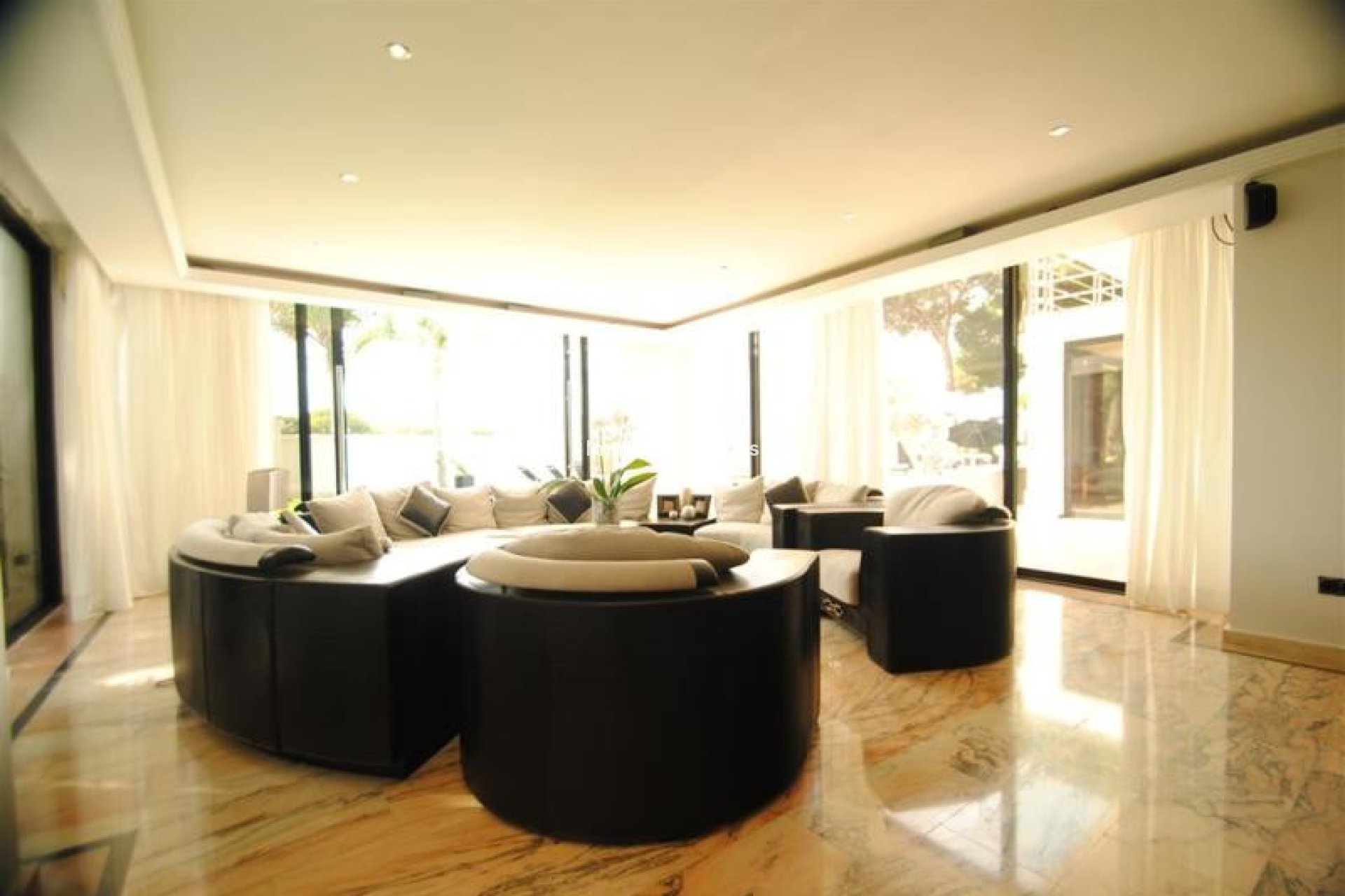 Resale - Villa - Marbella - Cabopino