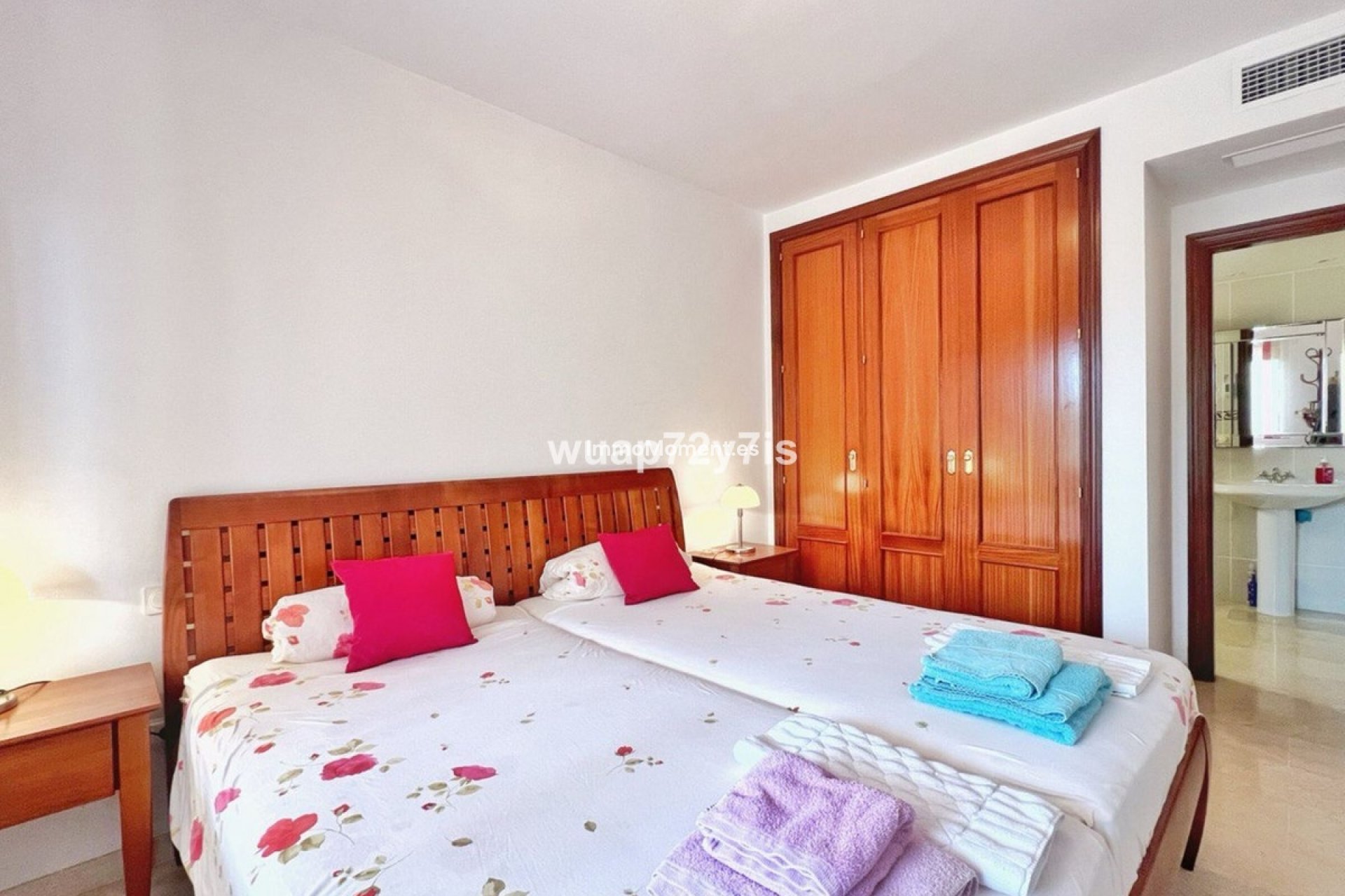 Resale - Villa - Marbella - Costabella