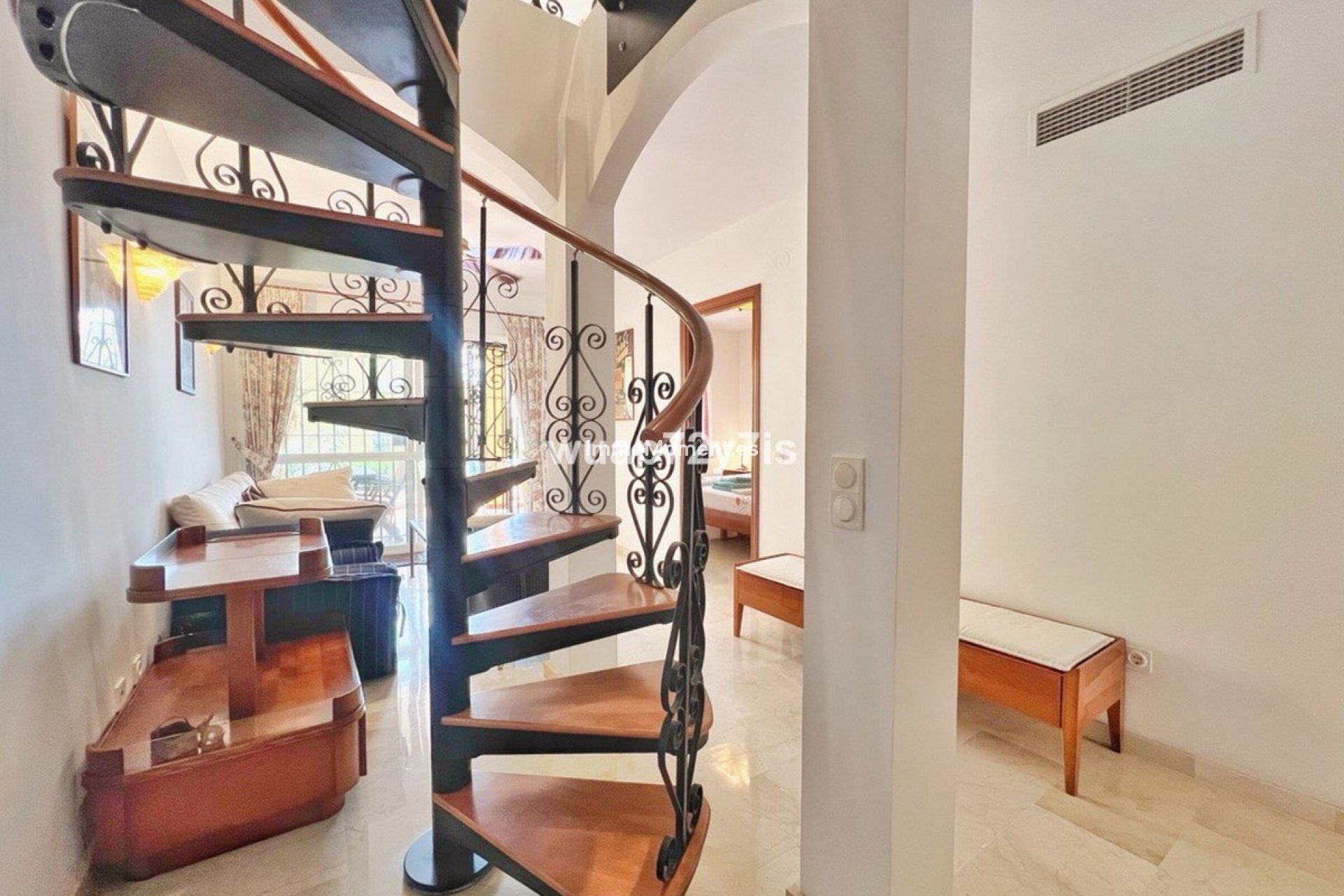 Resale - Villa - Marbella - Costabella