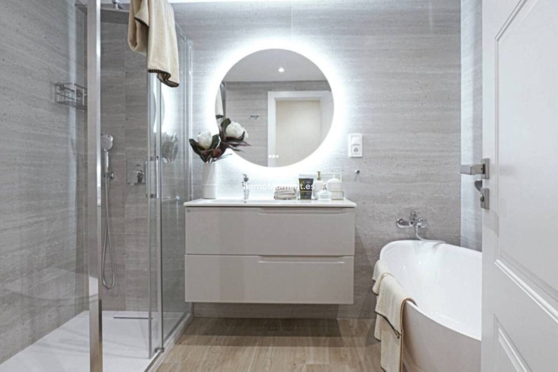 Resale - Villa - Marbella - Costabella