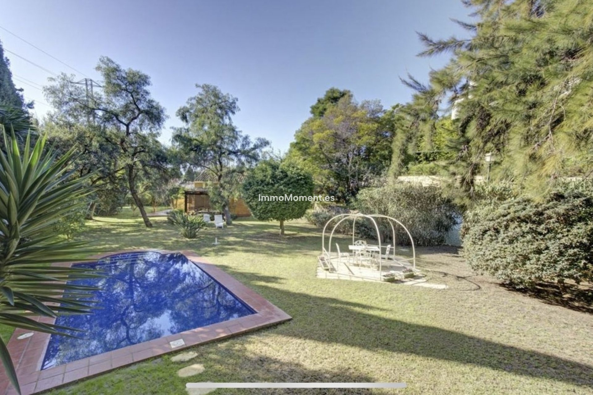 Resale - Villa - Marbella - El Rosario