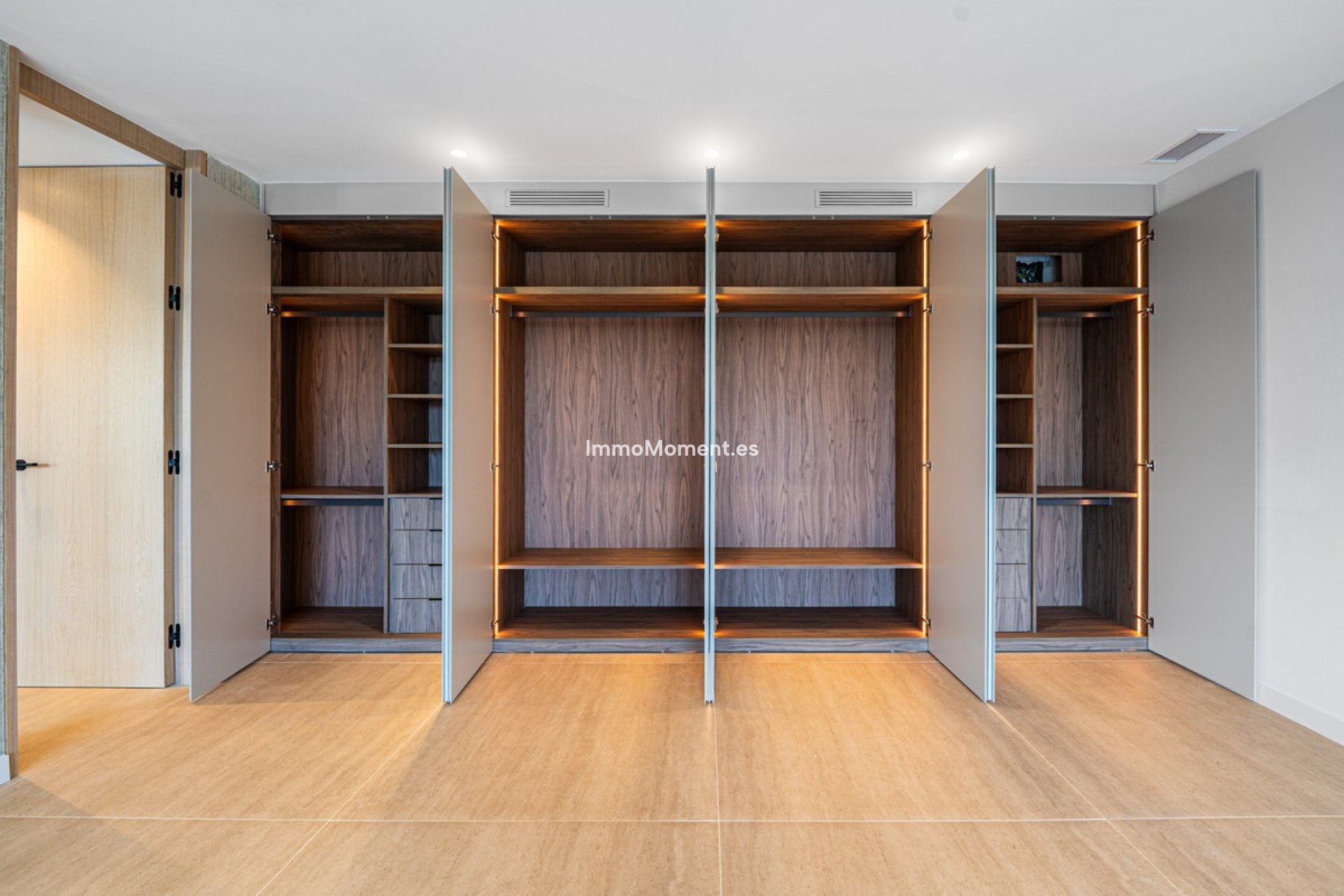 Resale - Villa - Marbella - El Rosario