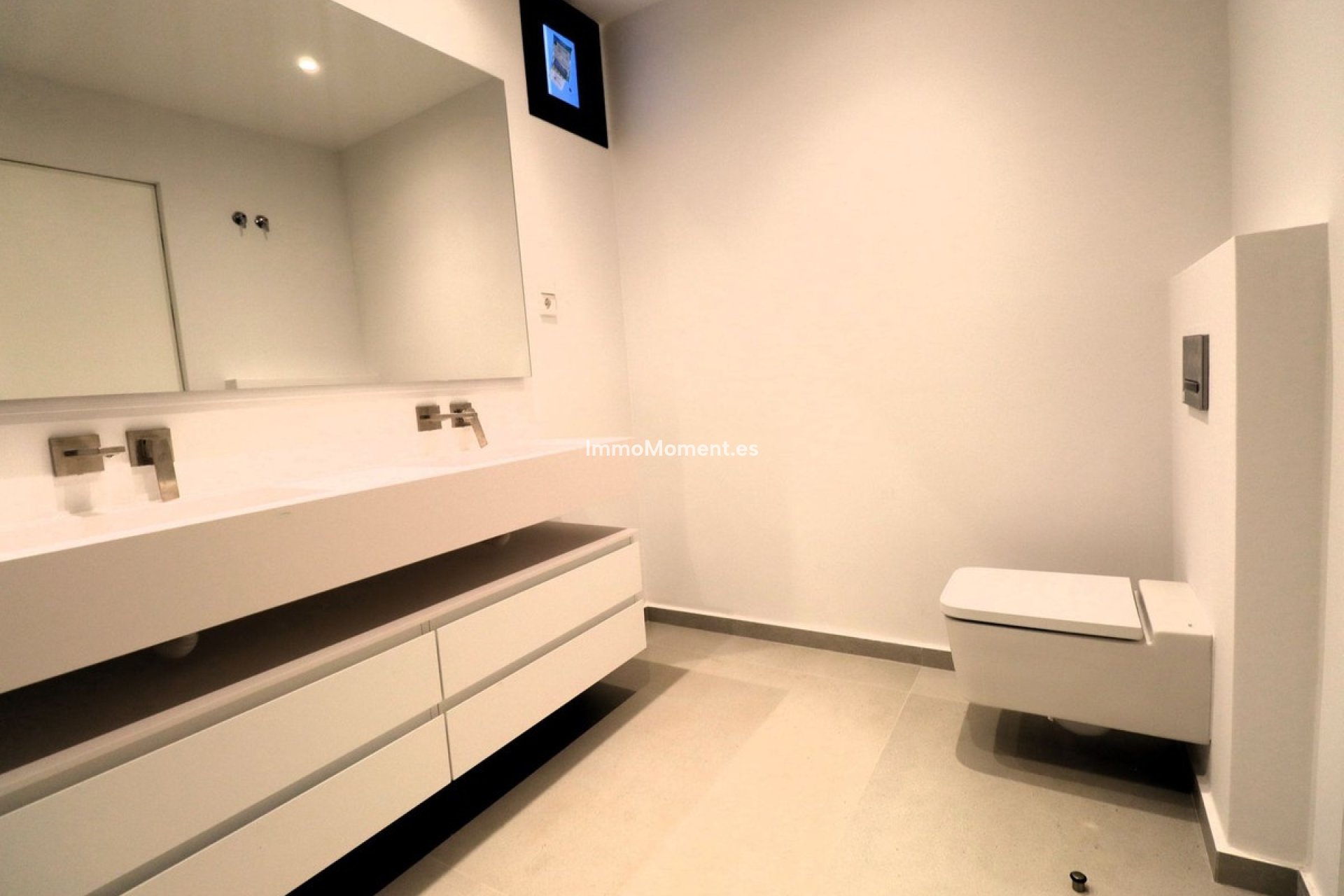 Resale - Villa - Marbella - Elviria