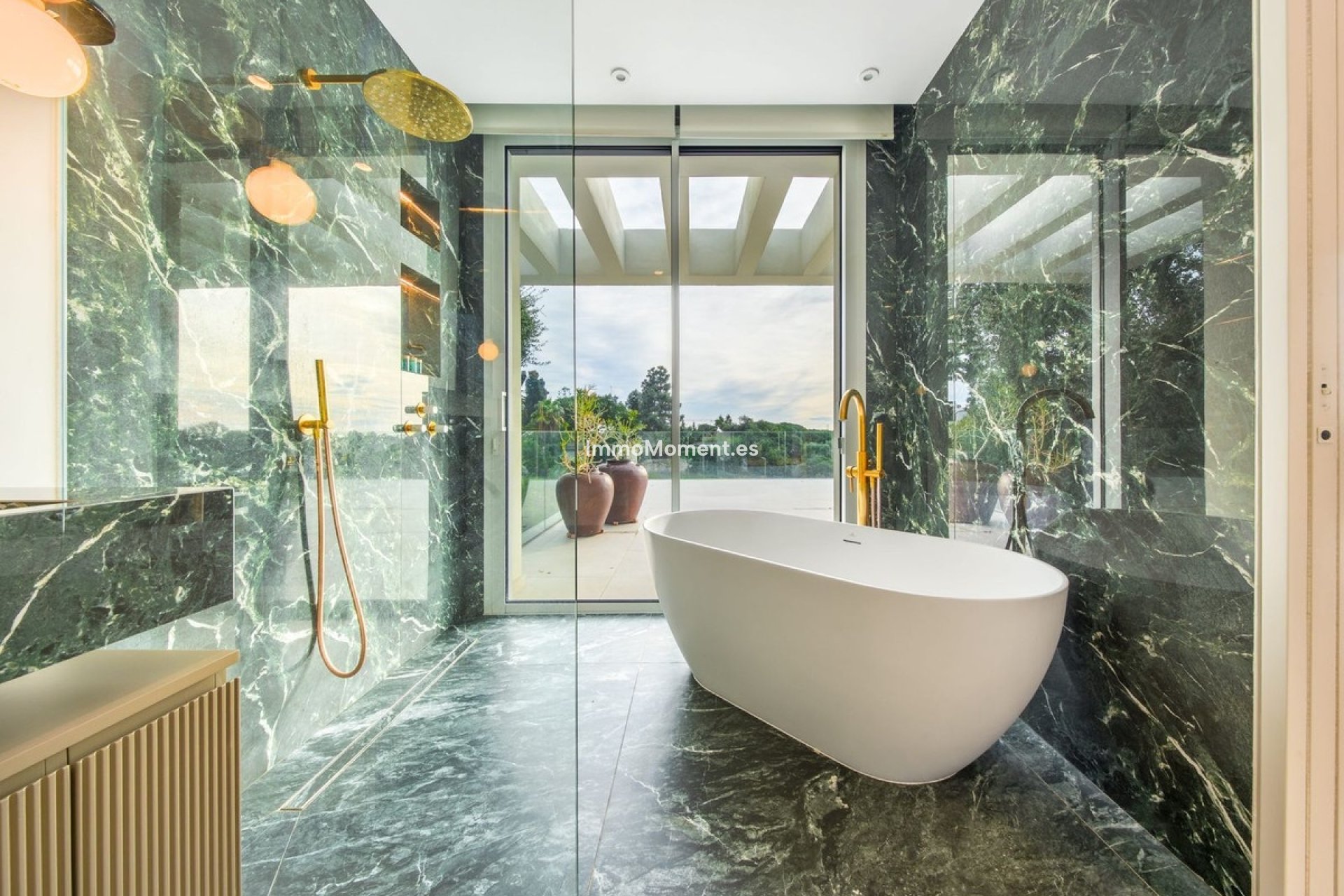 Resale - Villa - Marbella - Elviria