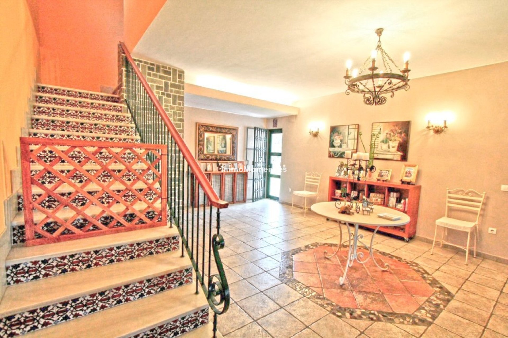 Resale - Villa - Marbella - Elviria