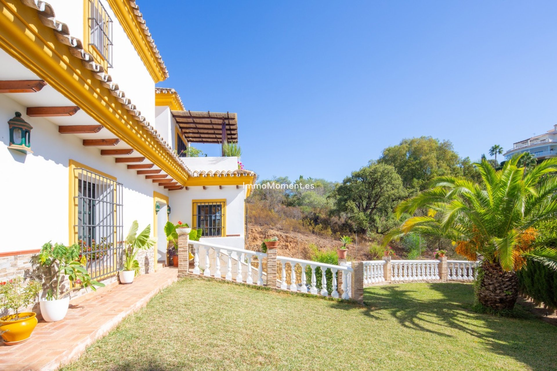 Resale - Villa - Marbella - Elviria