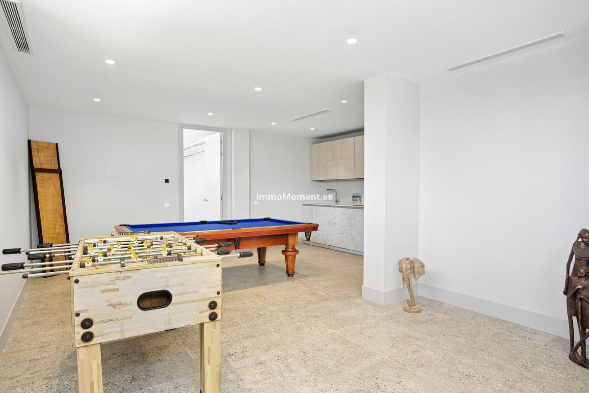 Resale - Villa - Marbella - Elviria