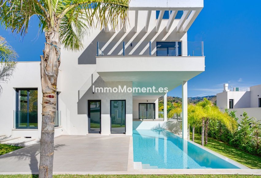 Resale - Villa - Marbella - Elviria