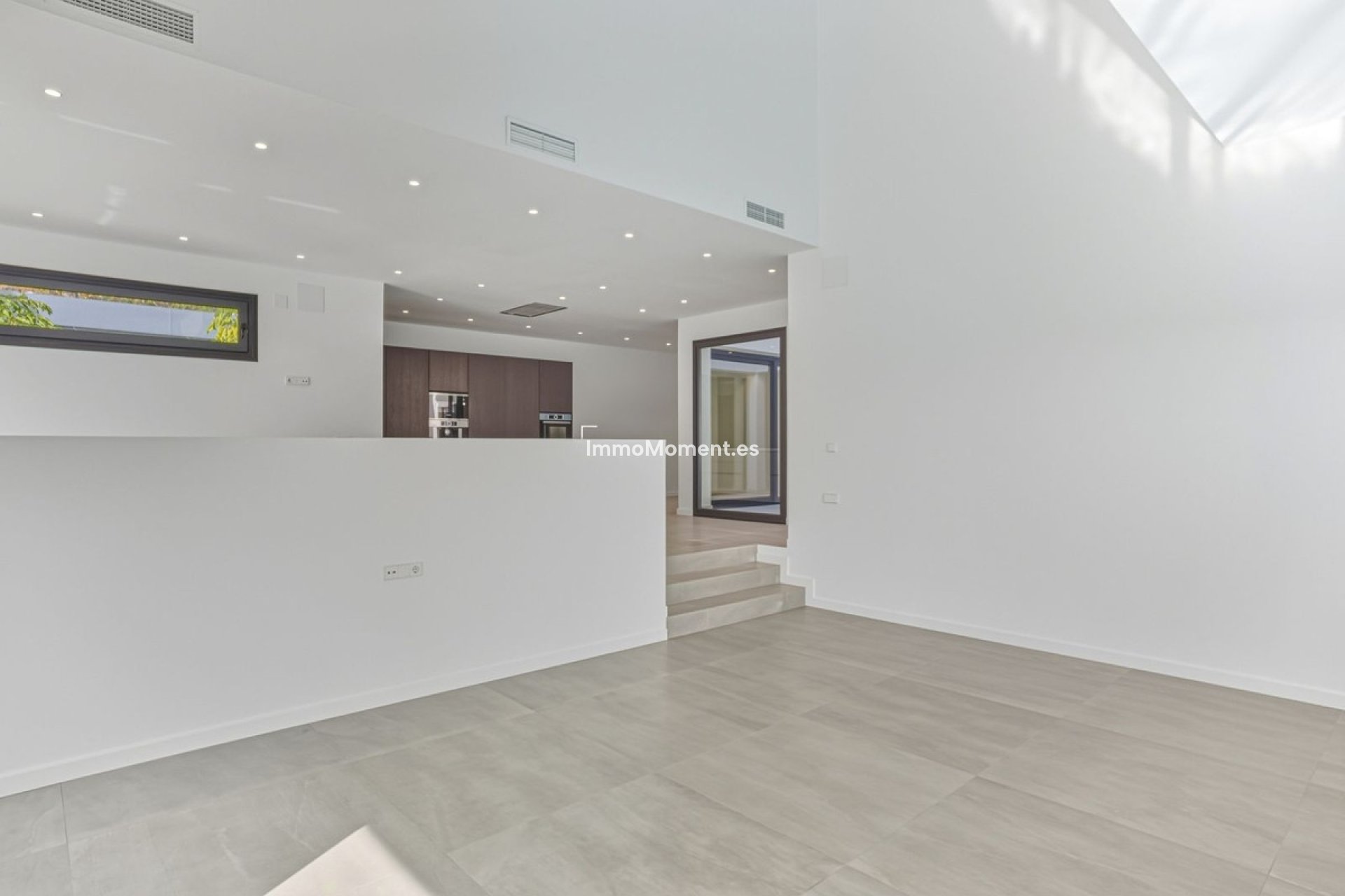 Resale - Villa - Marbella - Elviria