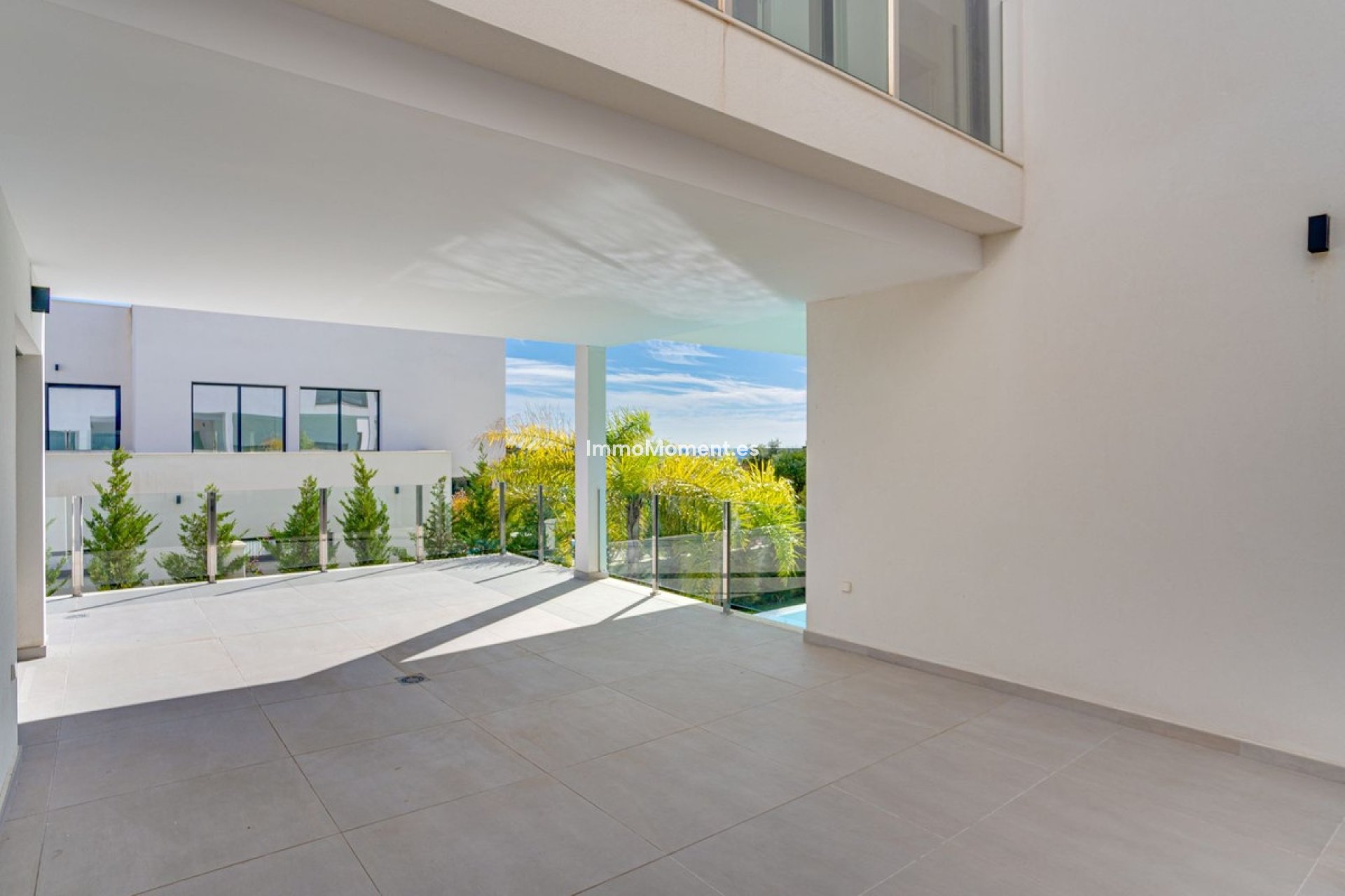 Resale - Villa - Marbella - Elviria