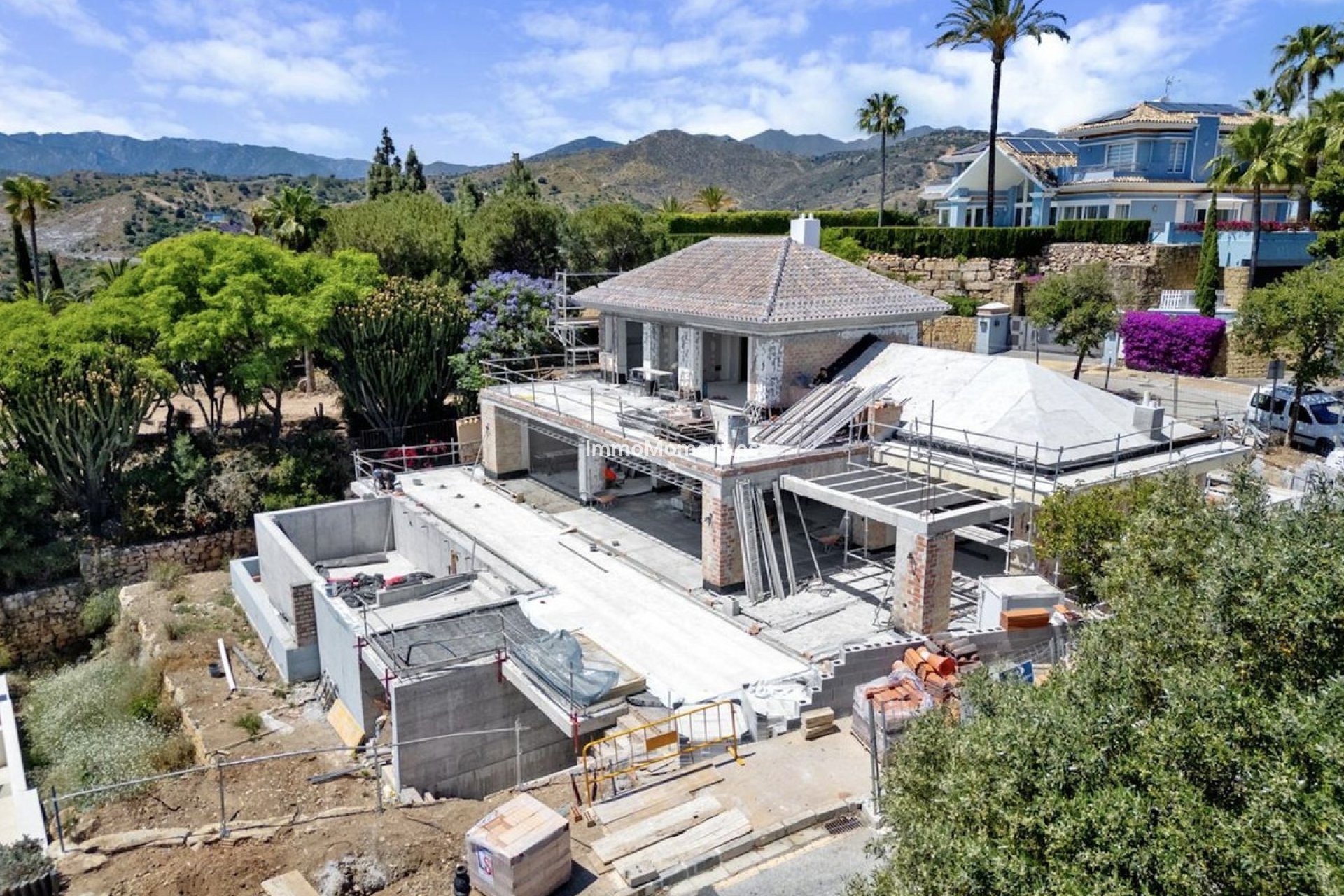 Resale - Villa - Marbella - Elviria