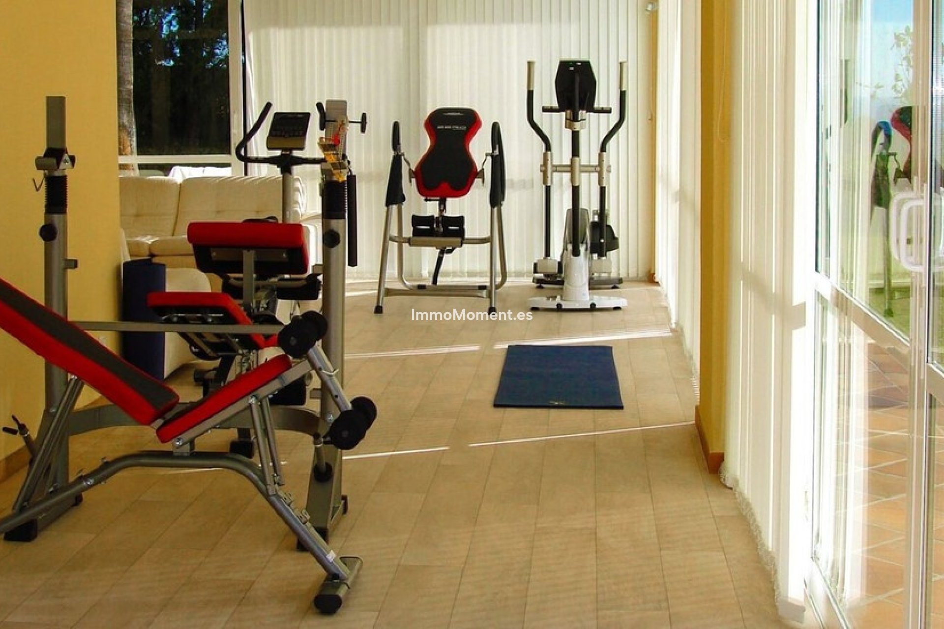 Resale - Villa - Marbella - Elviria