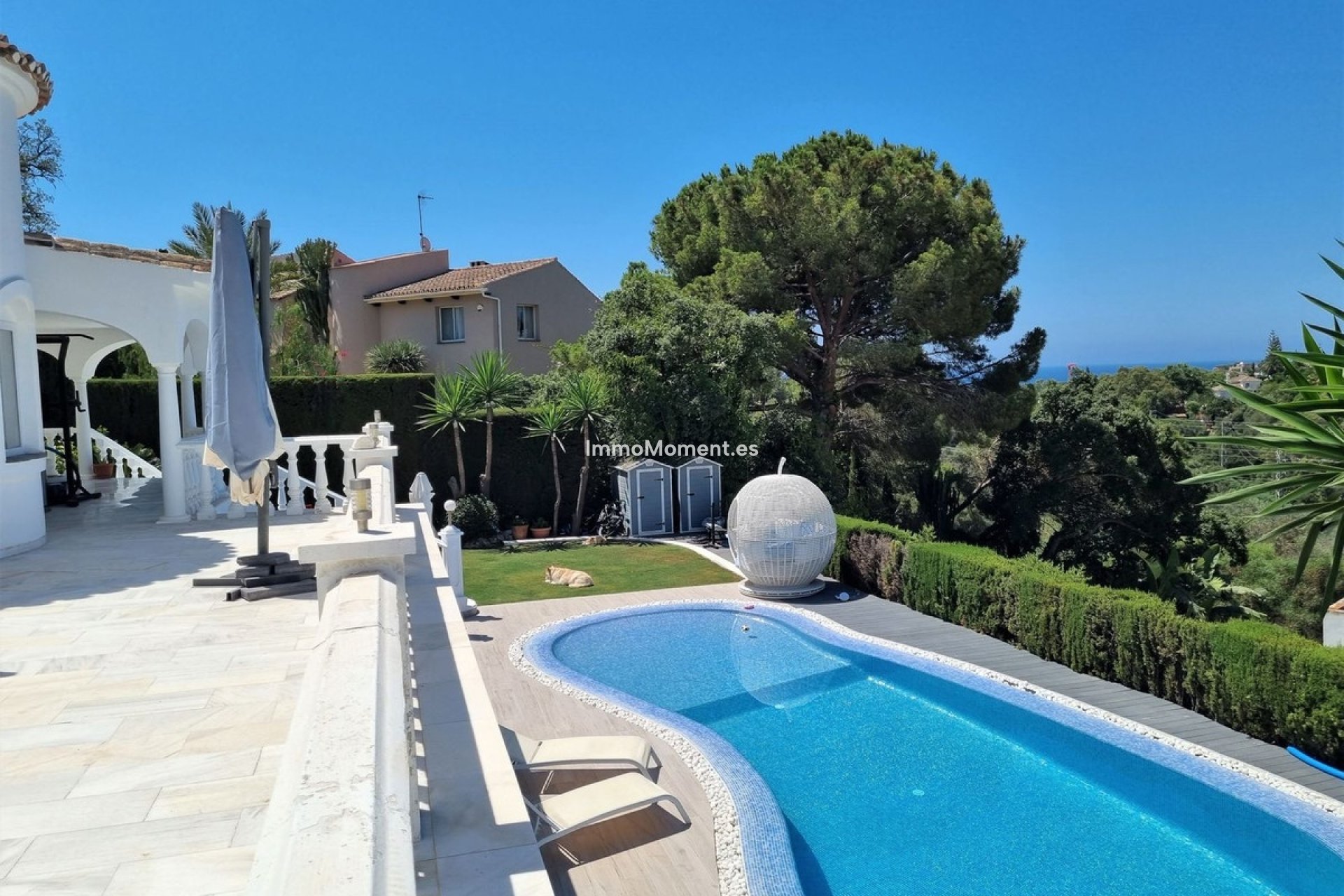 Resale - Villa - Marbella - Elviria