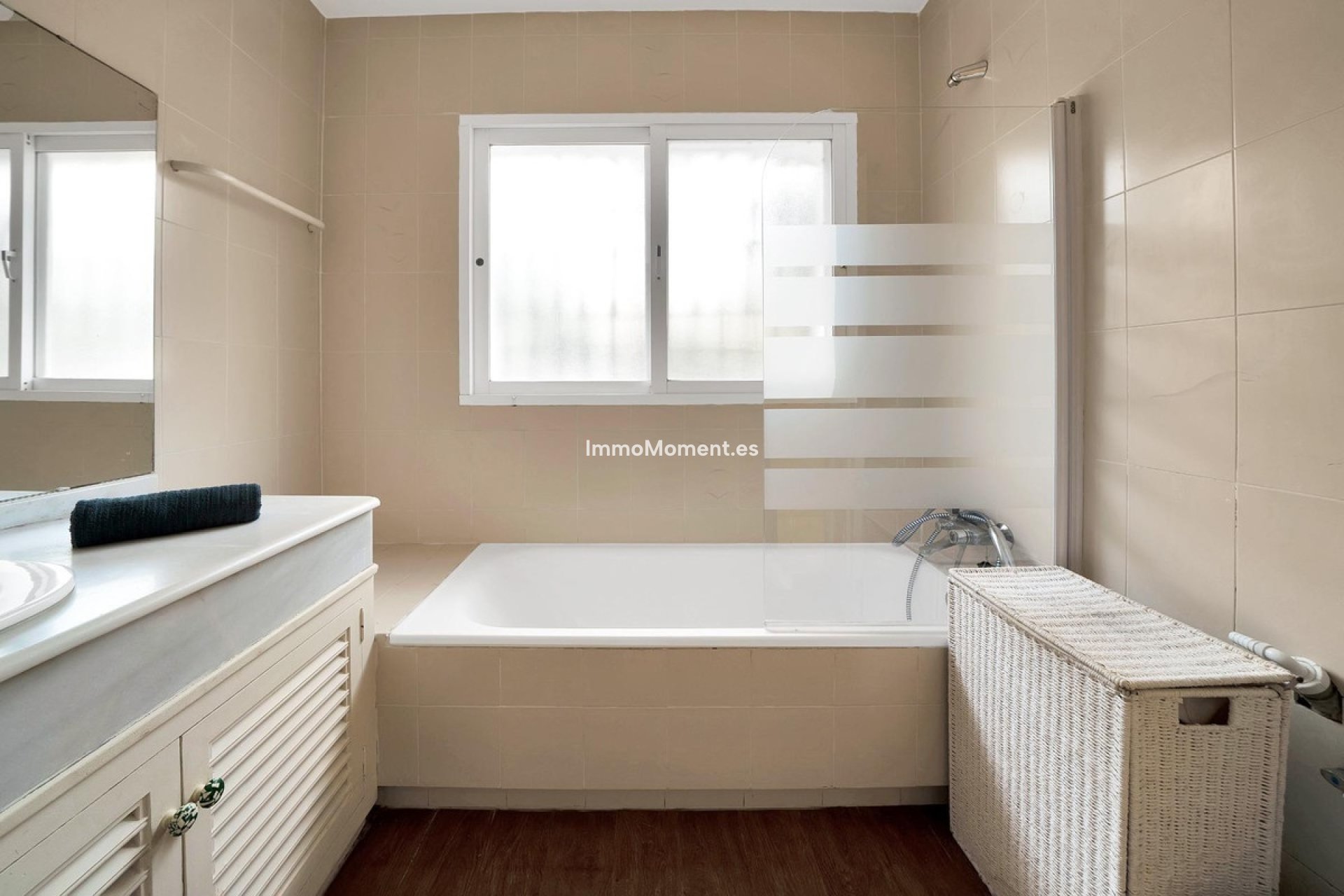 Resale - Villa - Marbella - Elviria