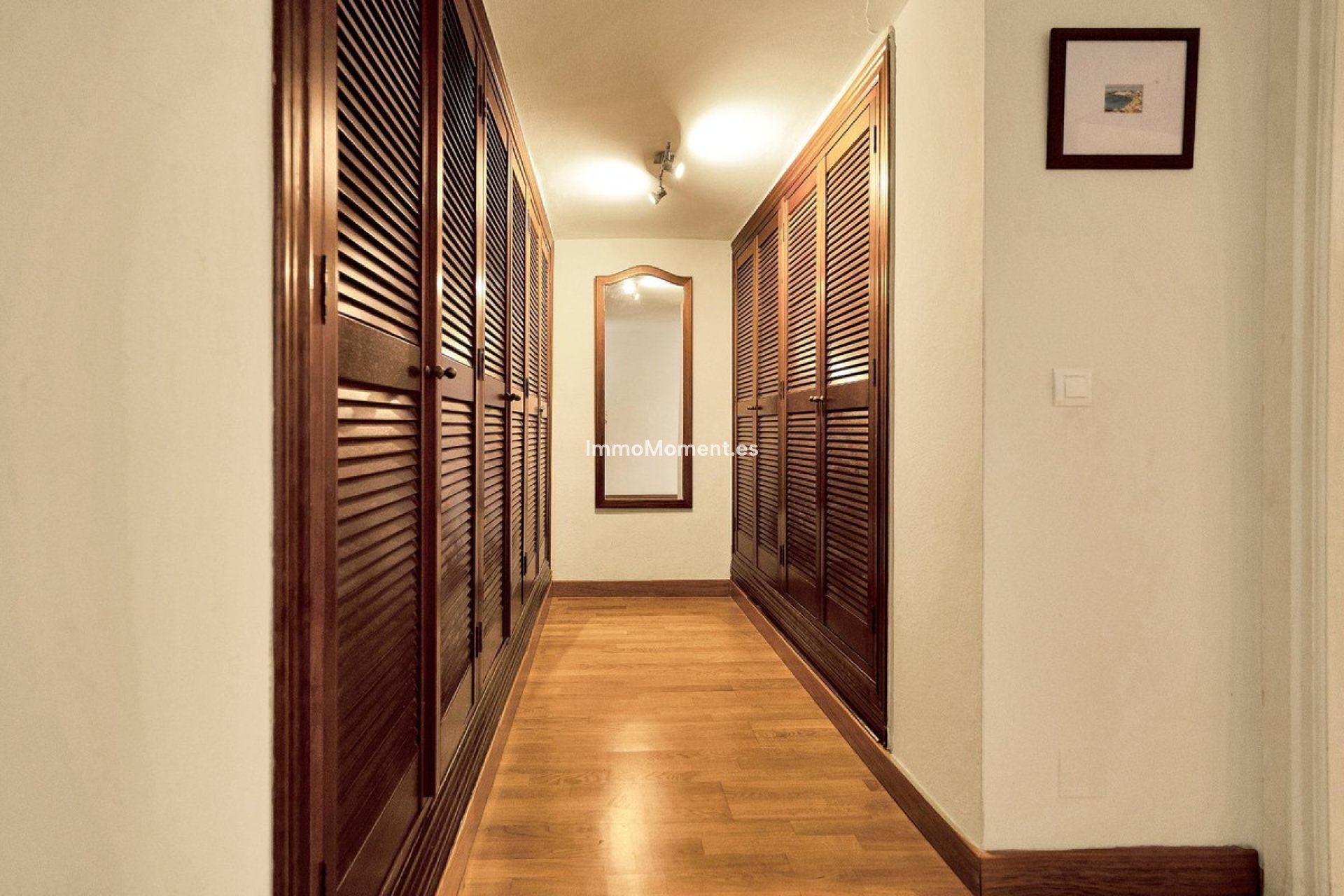 Resale - Villa - Marbella - Elviria