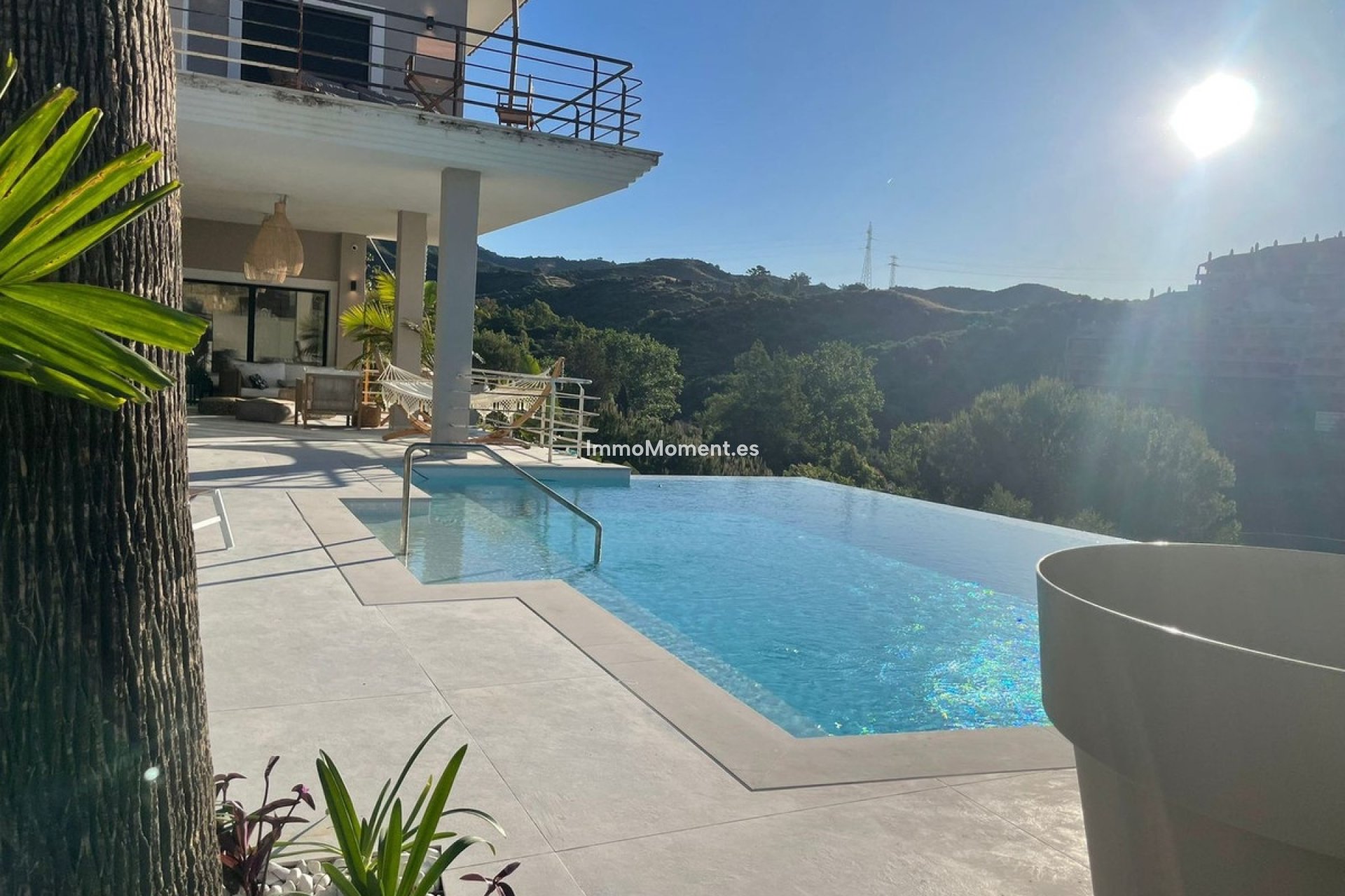 Resale - Villa - Marbella - Elviria