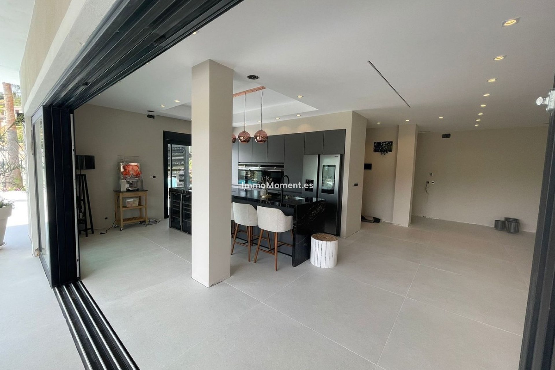 Resale - Villa - Marbella - Elviria