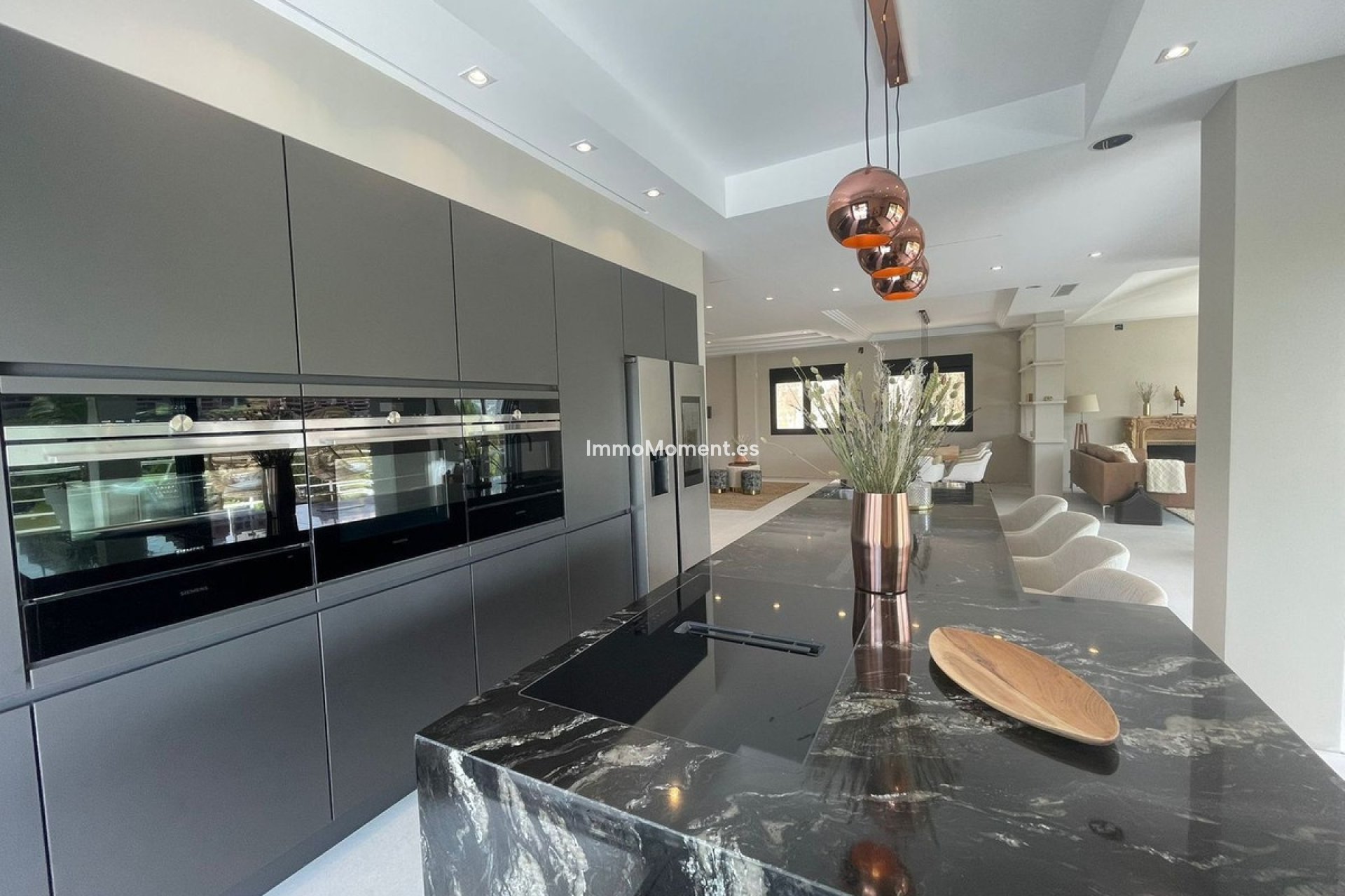 Resale - Villa - Marbella - Elviria