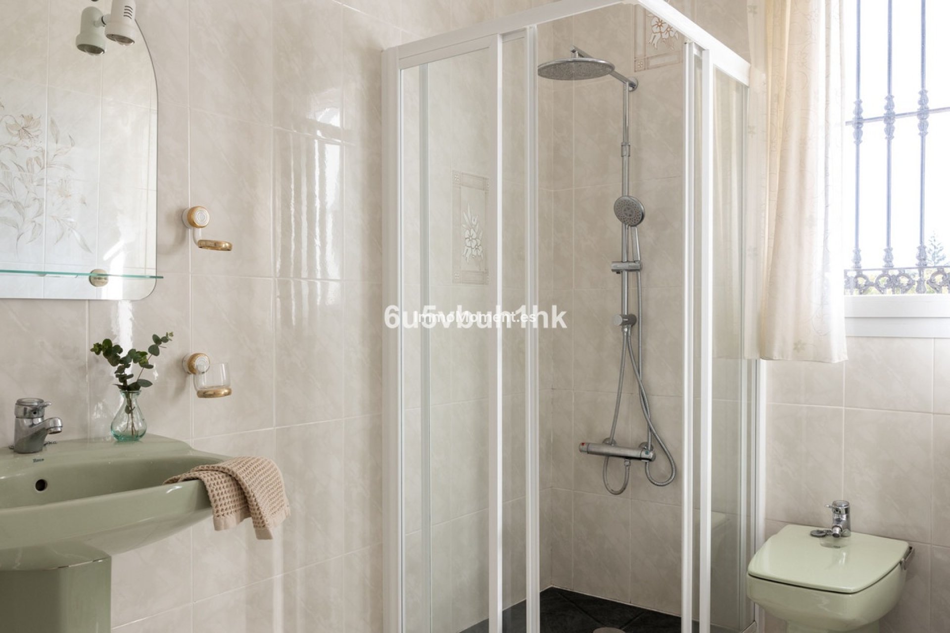 Resale - Villa - Marbella - Elviria