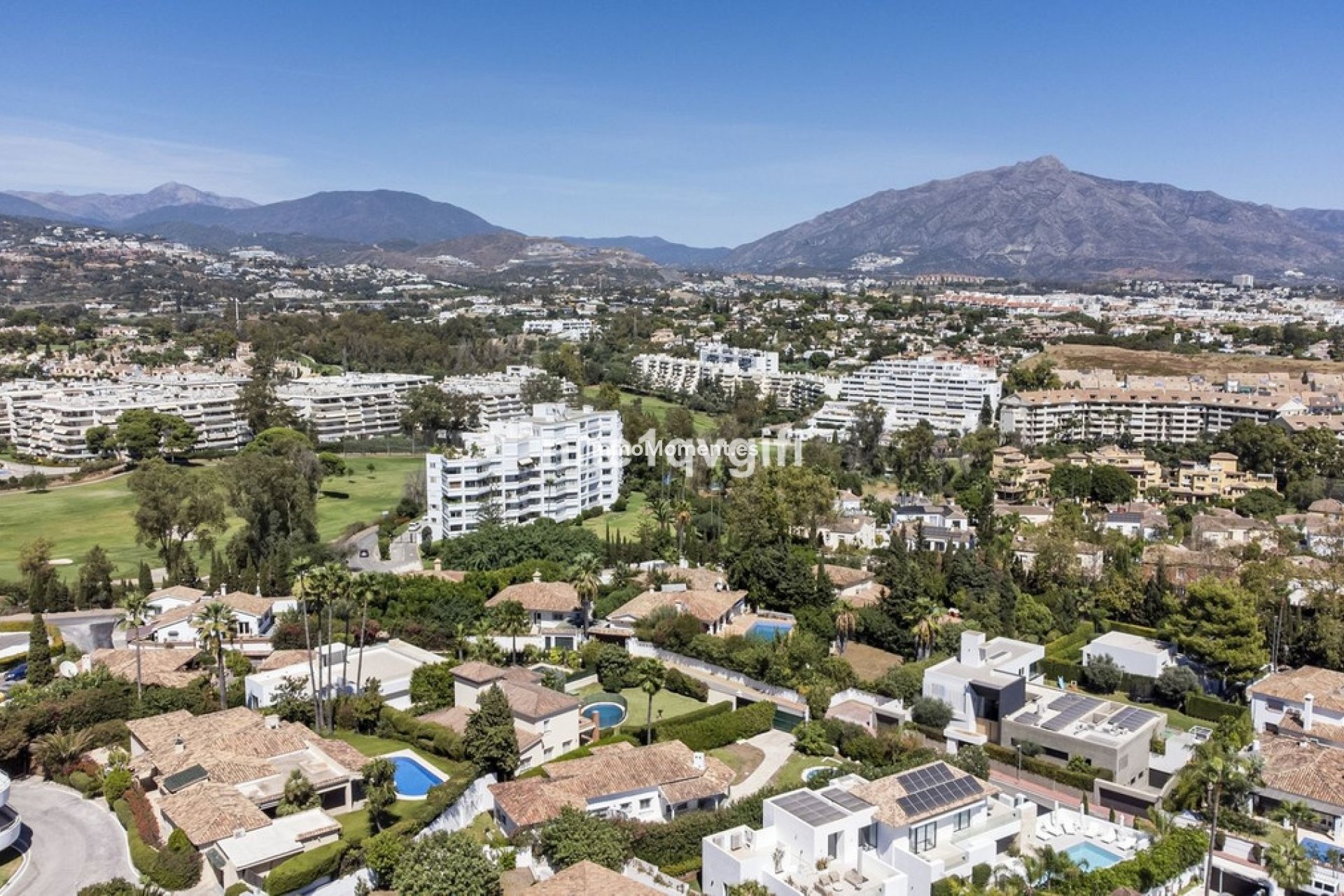 Resale - Villa - Marbella - Guadalmina Alta