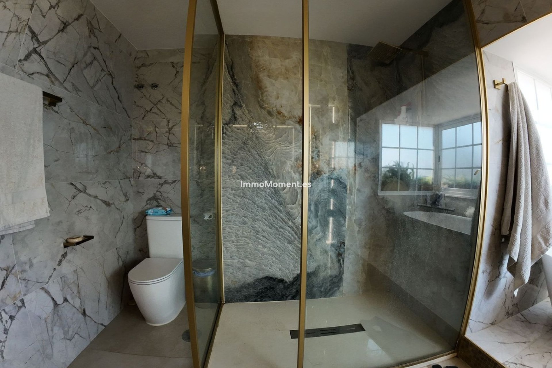 Resale - Villa - Marbella - Guadalmina Alta