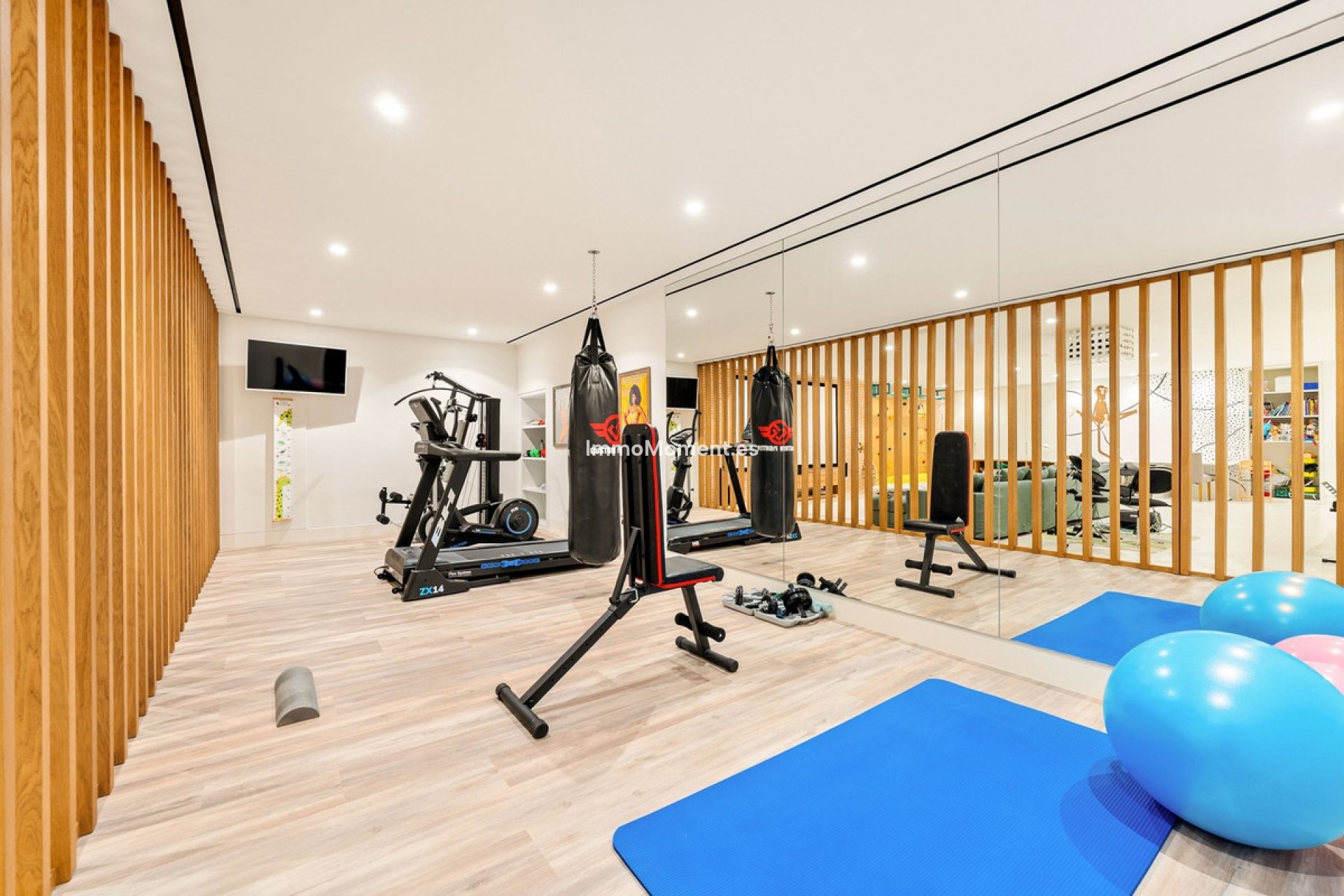 Resale - Villa - Marbella - Guadalmina Alta