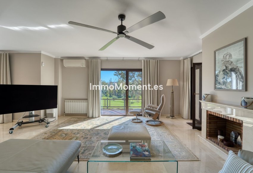 Resale - Villa - Marbella - Guadalmina Alta