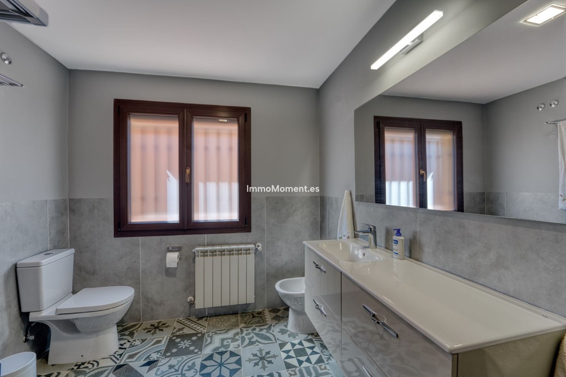 Resale - Villa - Marbella - Guadalmina Alta