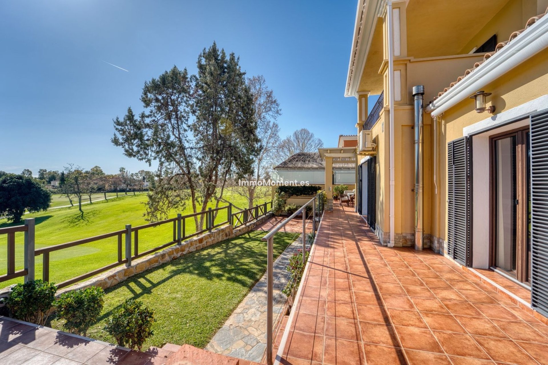 Resale - Villa - Marbella - Guadalmina Alta