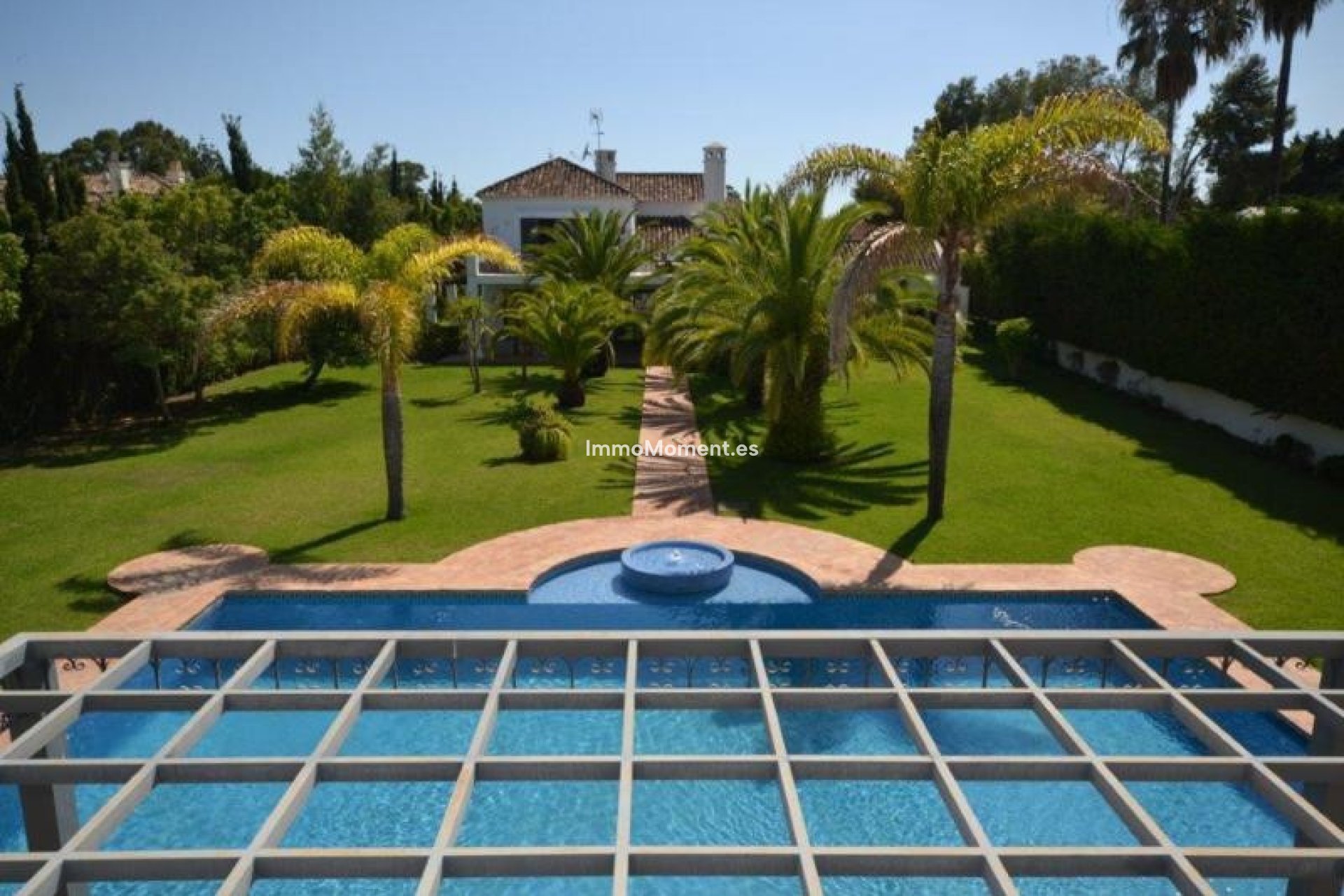 Resale - Villa - Marbella - Guadalmina Baja