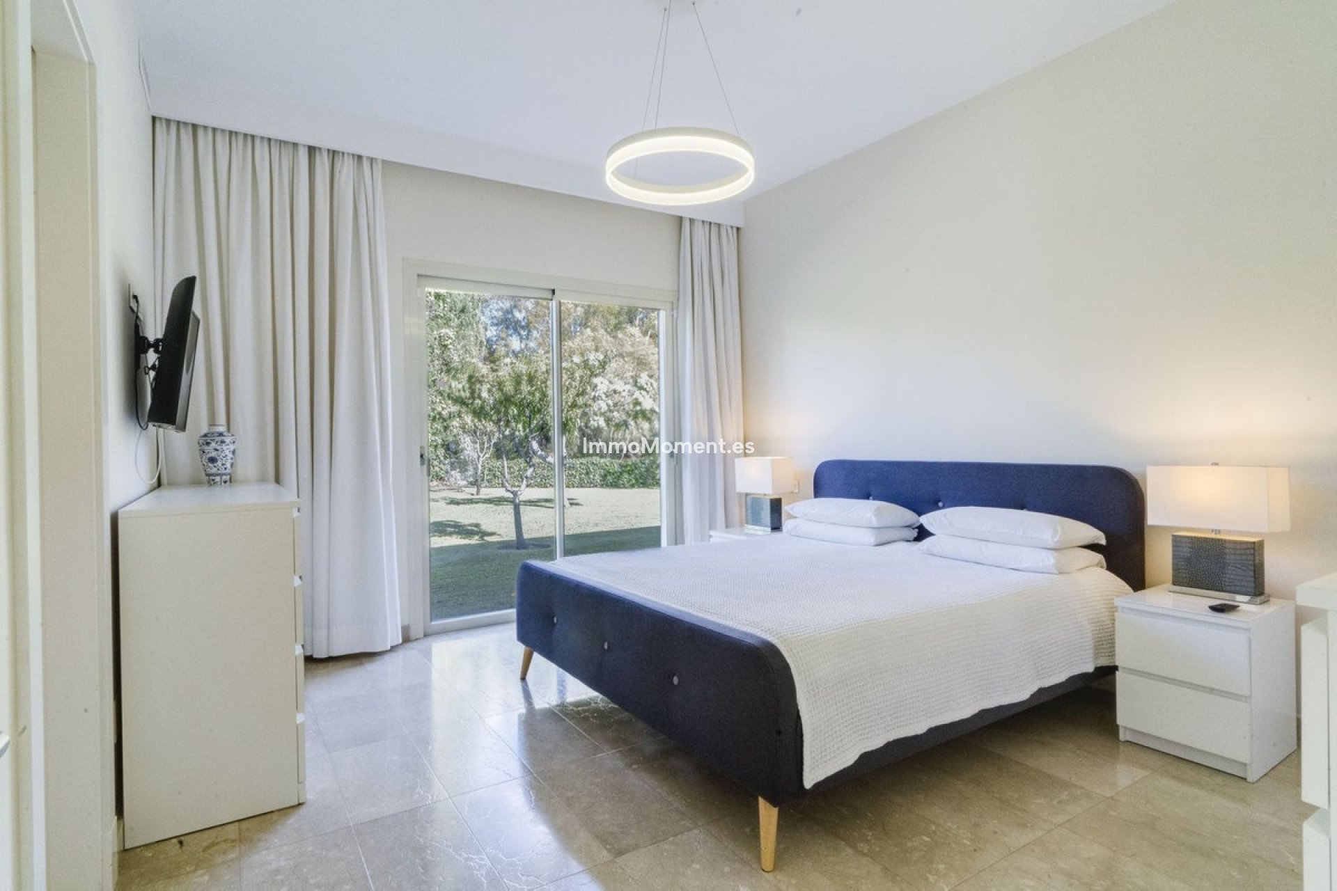 Resale - Villa - Marbella - Guadalmina Baja