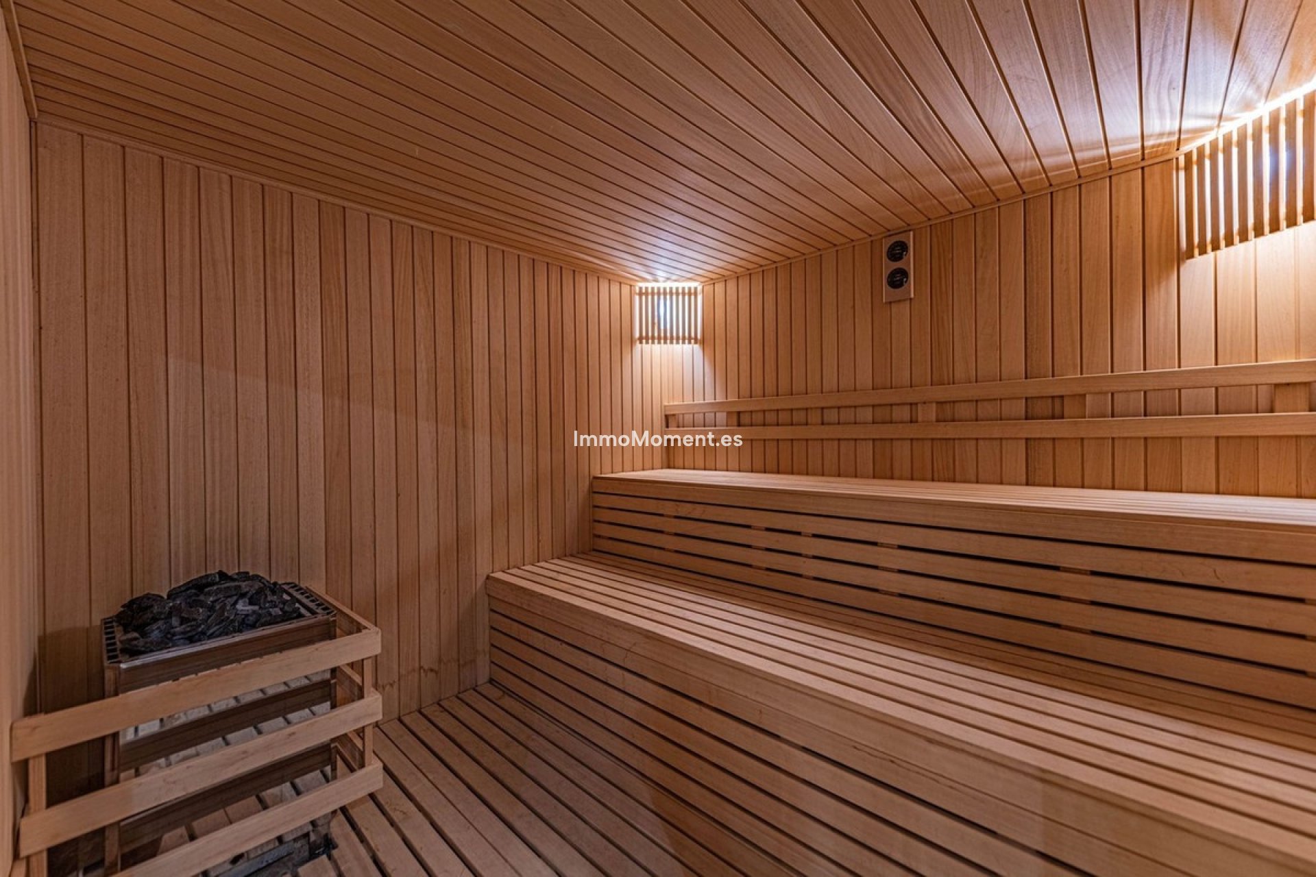 Resale - Villa - Marbella - Guadalmina Baja