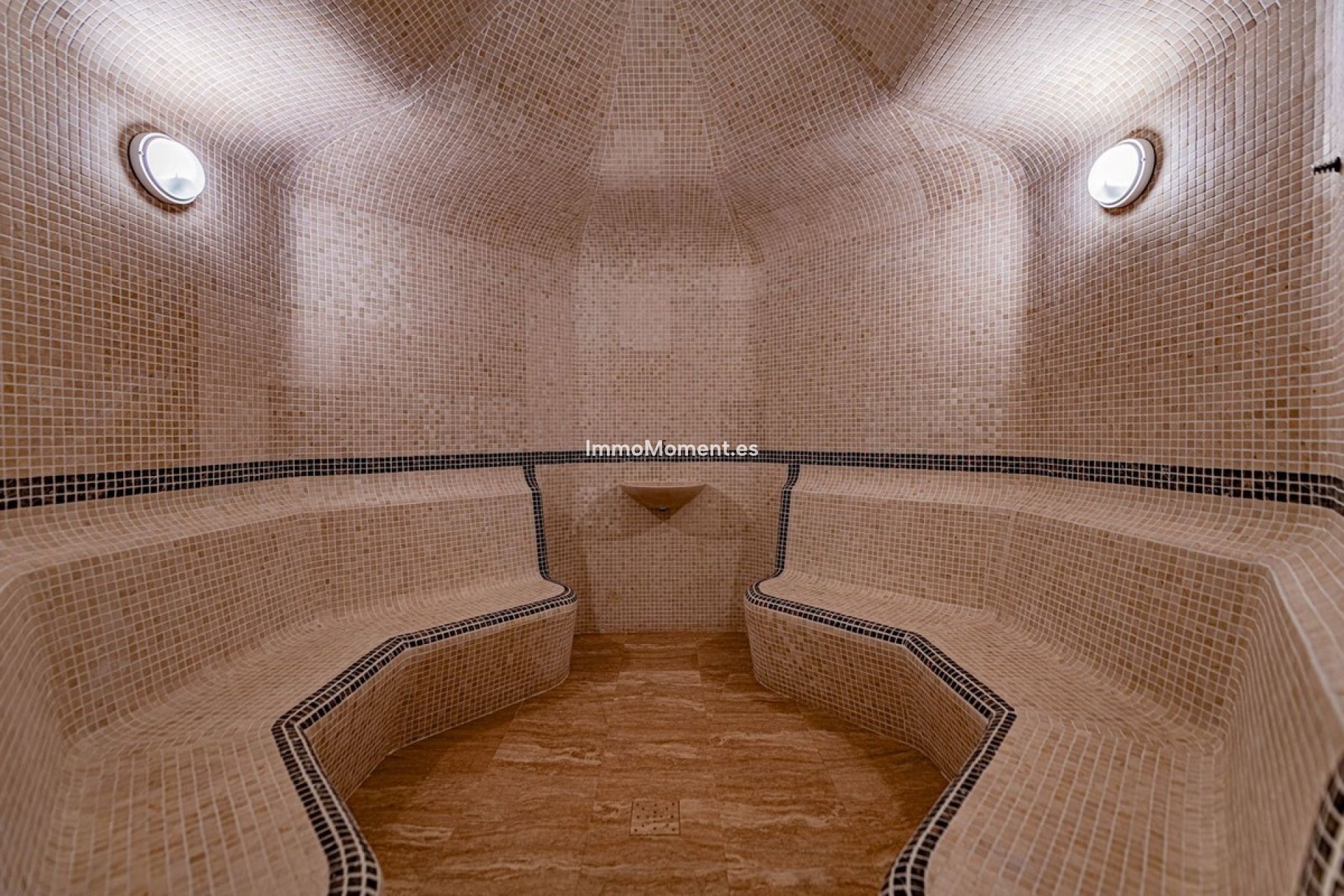 Resale - Villa - Marbella - Guadalmina Baja