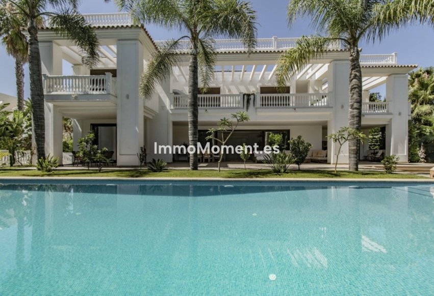 Resale - Villa - Marbella - Guadalmina Baja